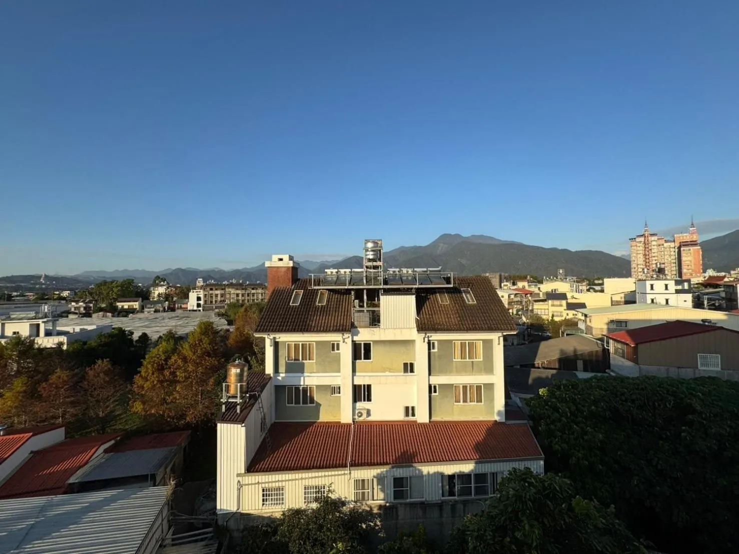 Property building in Travel Light Hotel