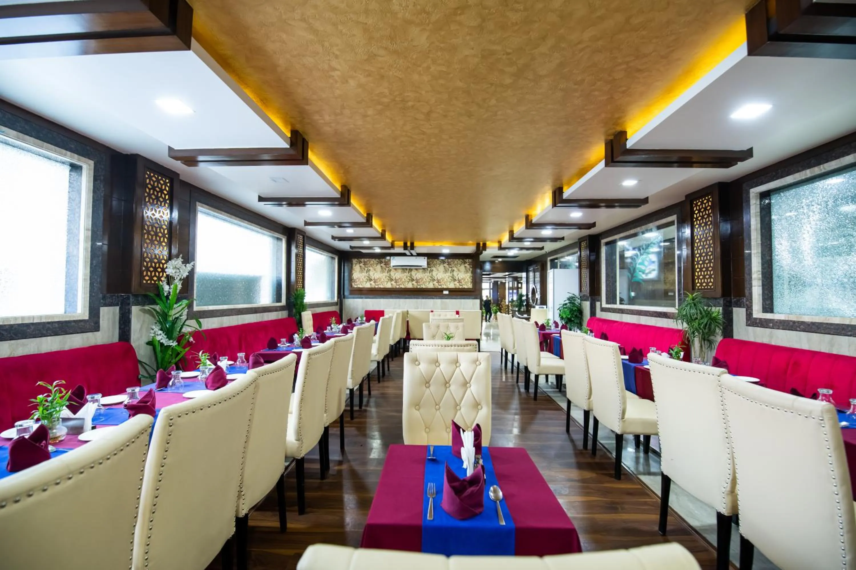 Restaurant/places to eat in The Fern Residency Katra