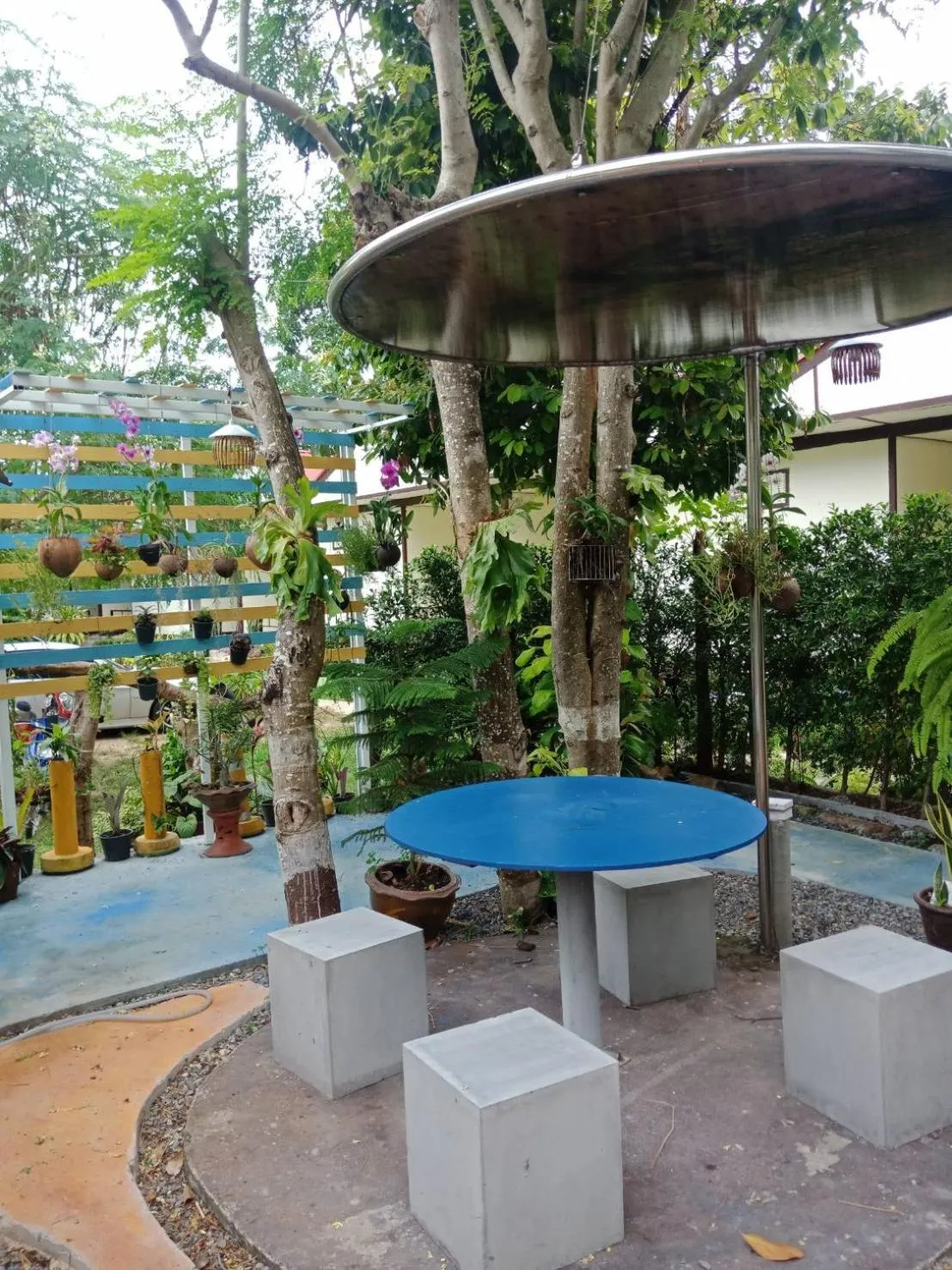 Restaurant/places to eat in Everest Resort Samui - SHA Plus