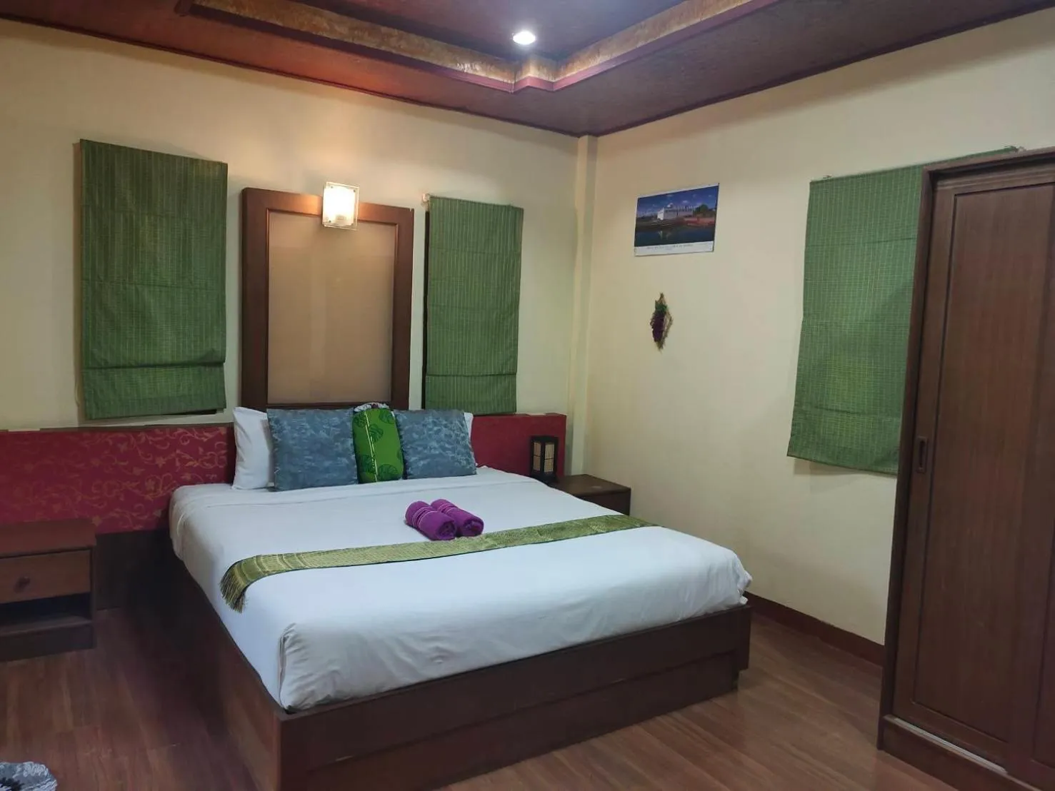 Bed in Everest Resort Samui - SHA Plus