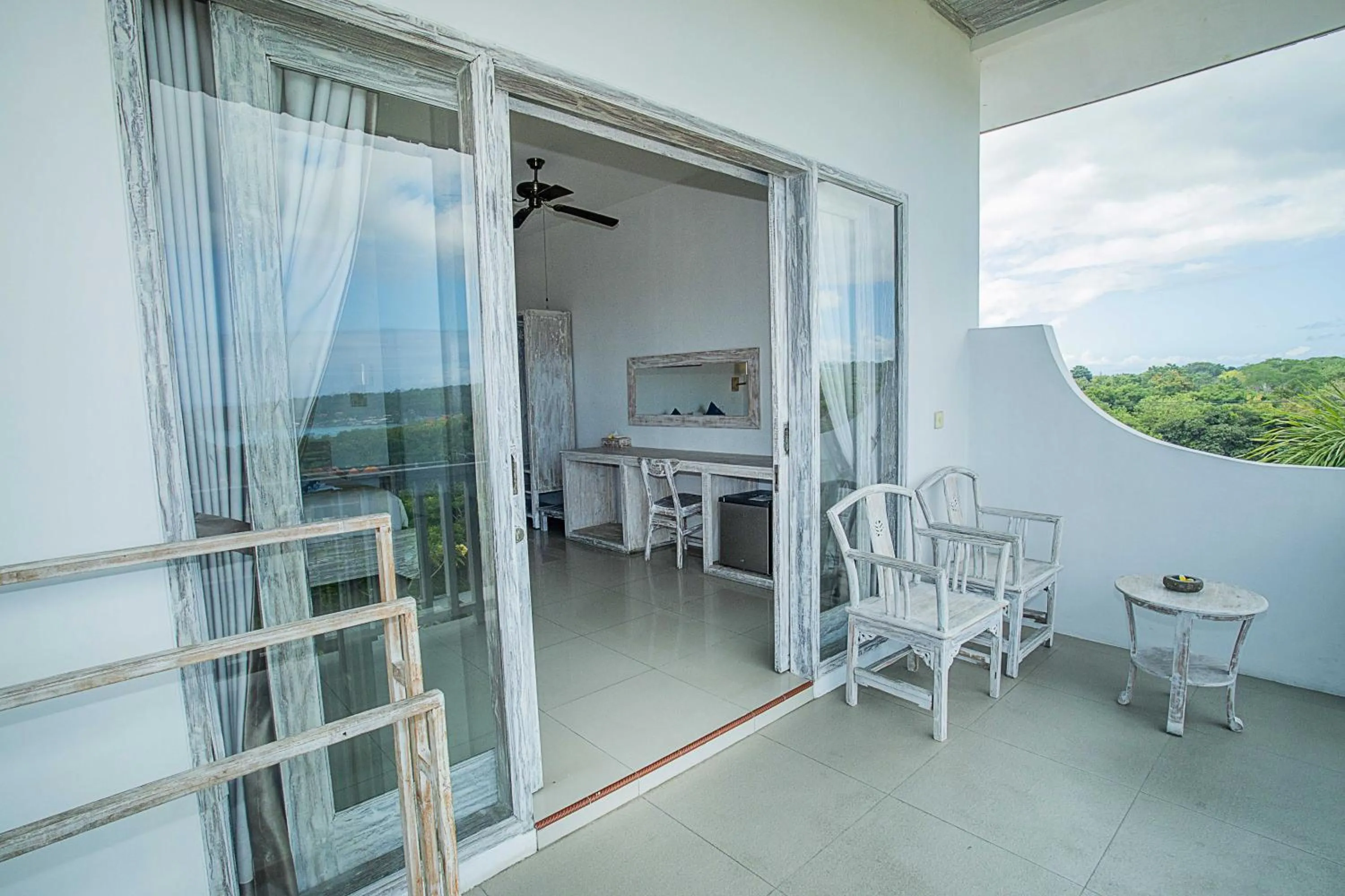 Balcony/Terrace in Grand Sea View Lembongan