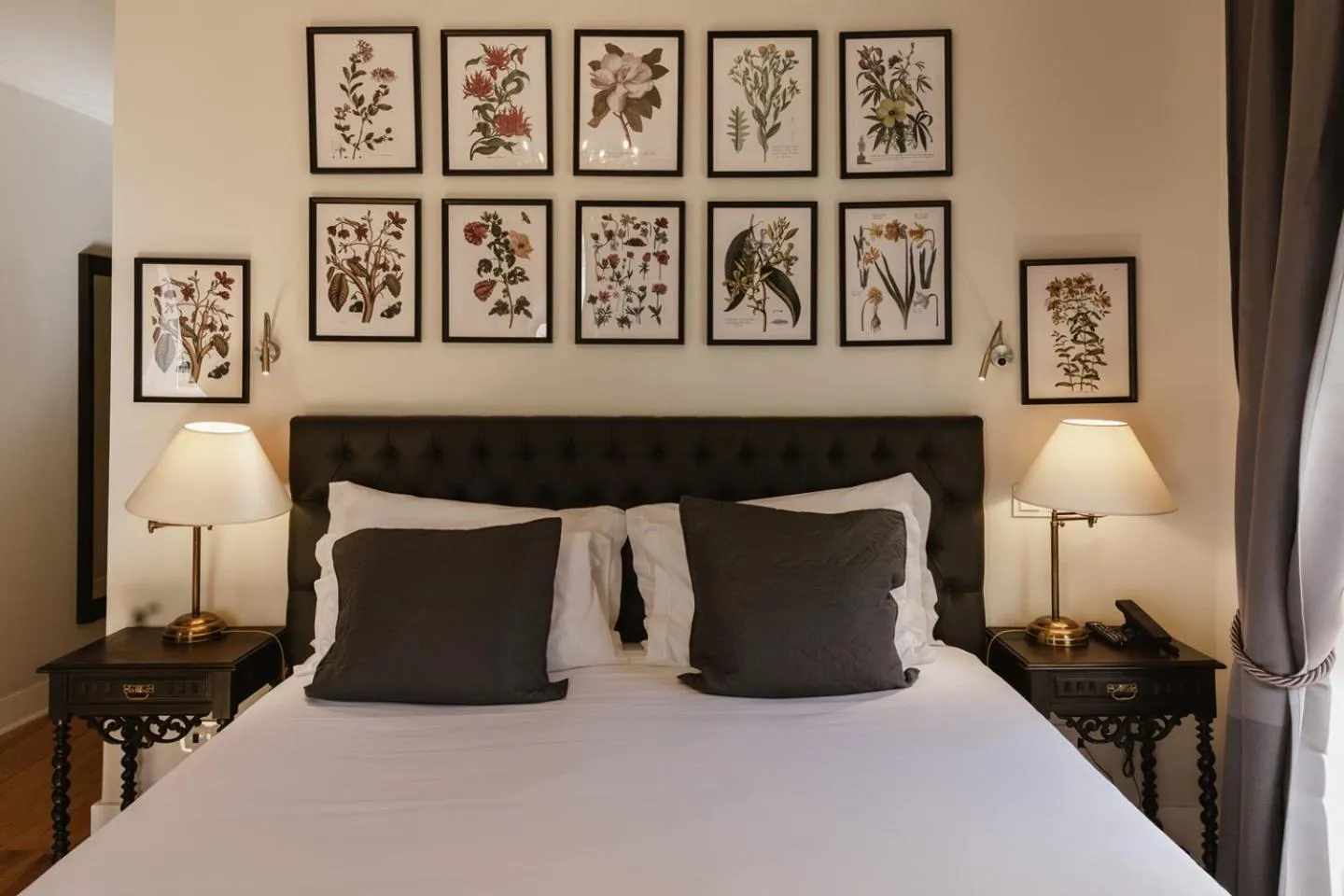 Bed in Hotel Alegria