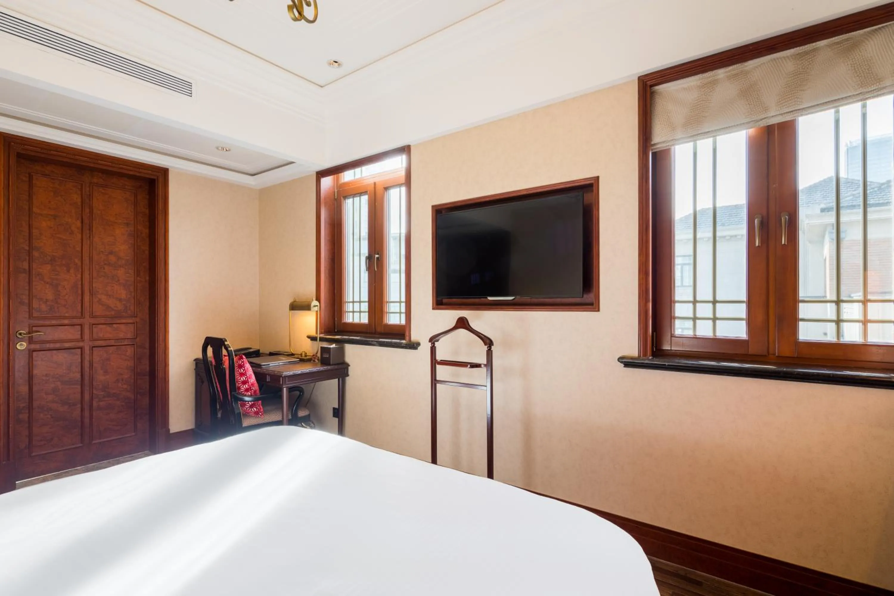 TV and multimedia, Bed in Shanghai Donghu Hotel - Shanghai Style Garden House