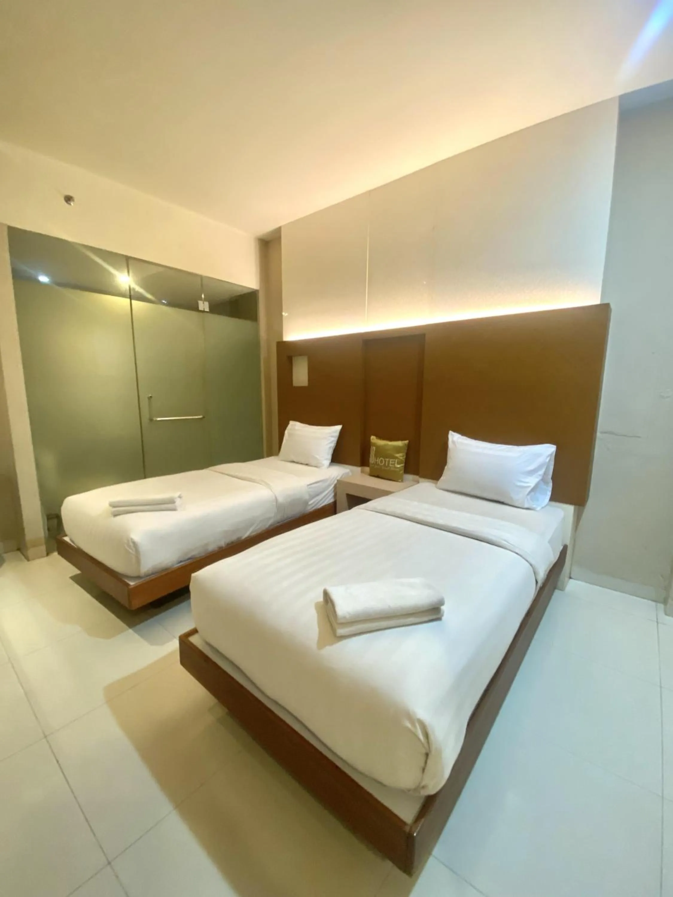 Bedroom, Bed in OS Hotel Airport Batam