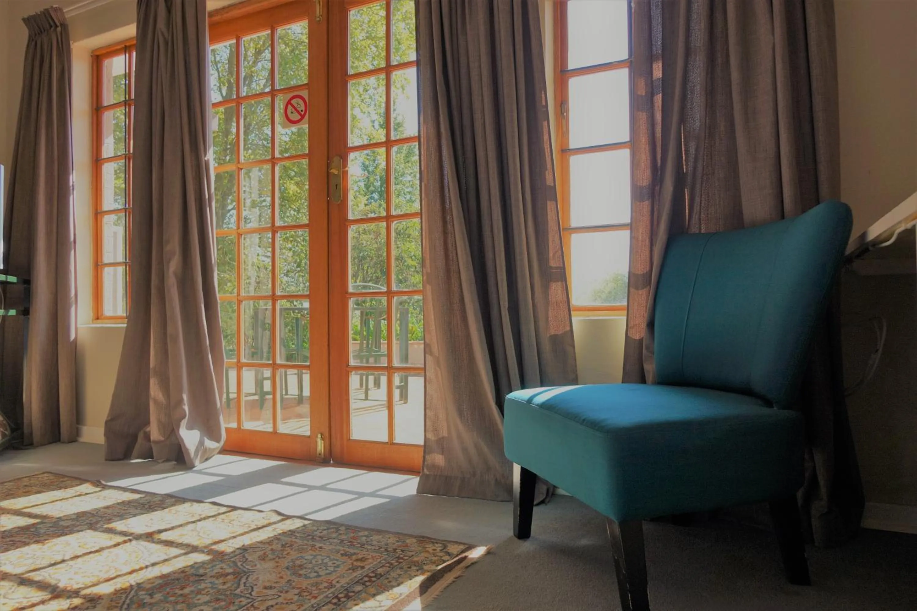 Seating area in Notting Hill Lodge