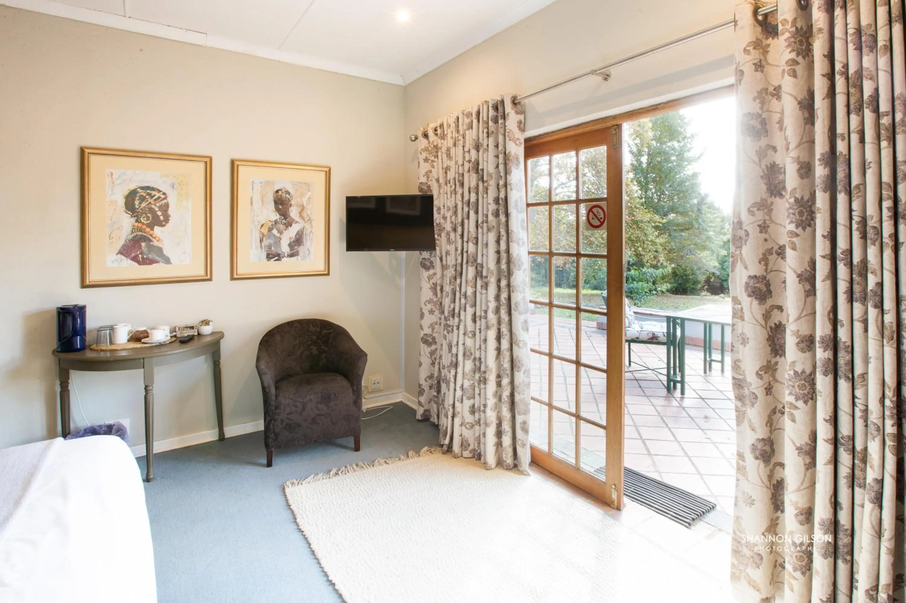 Seating area in Notting Hill Lodge