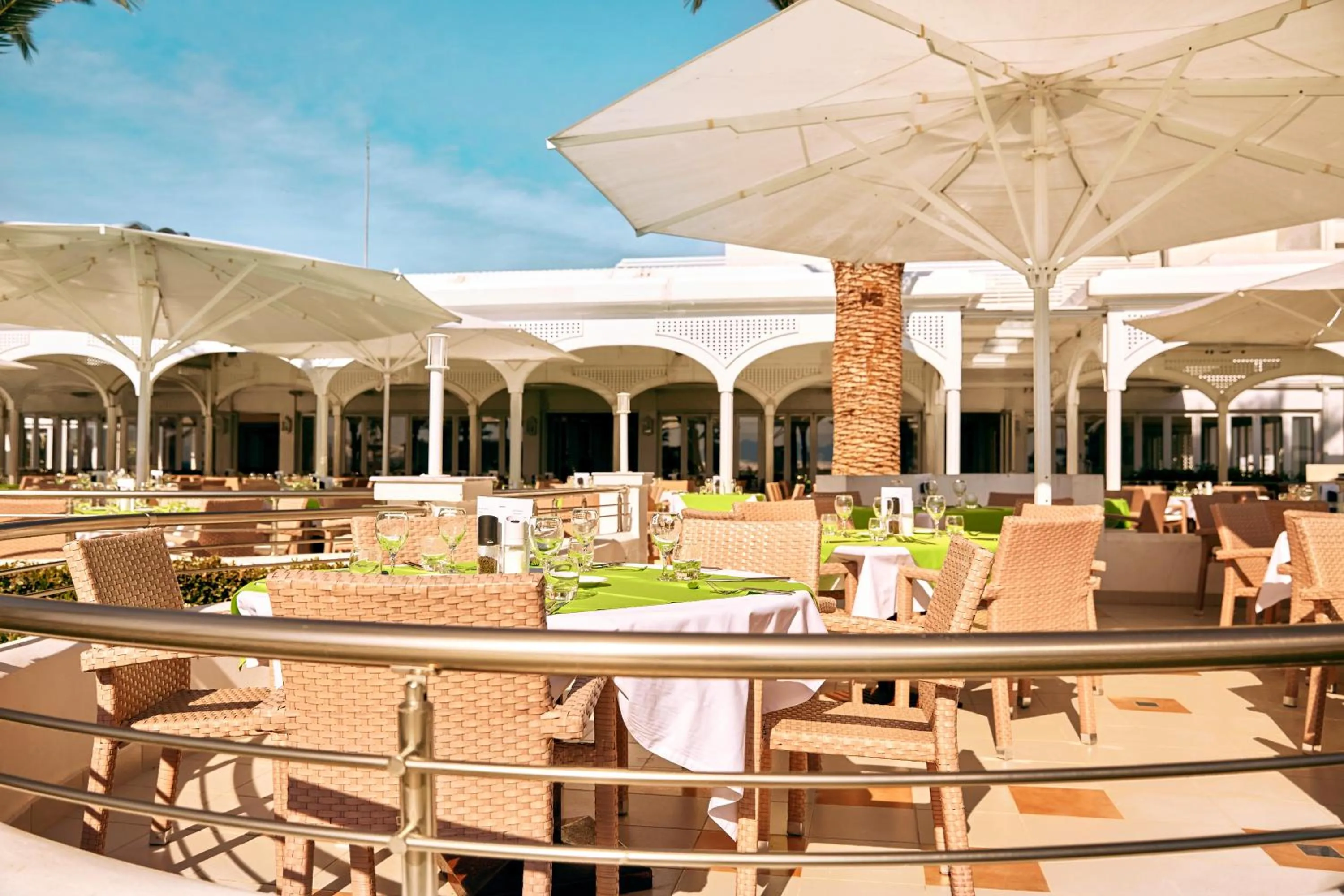 Restaurant/places to eat in ROBINSON KYLLINI BEACH - All Inclusive