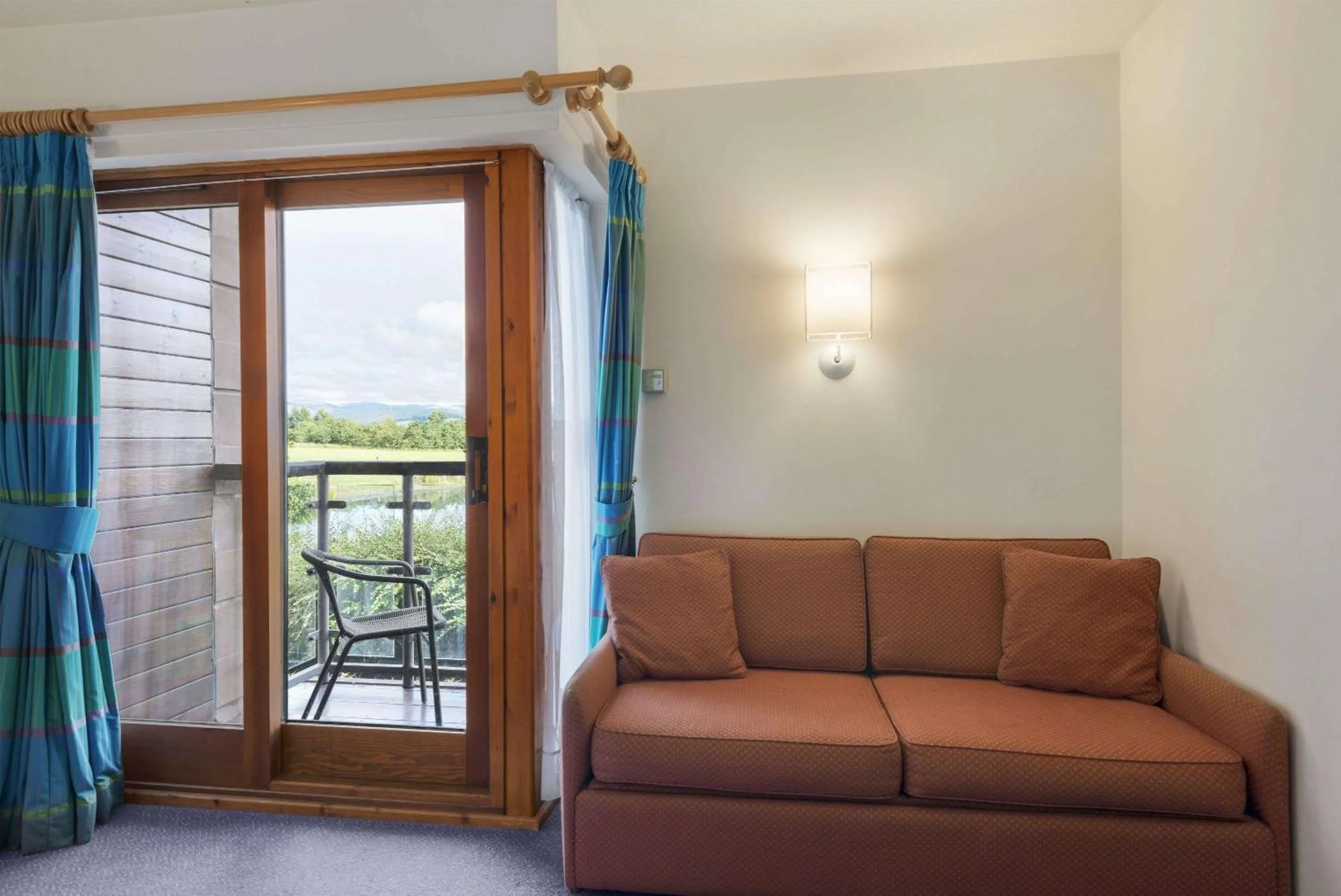 Photo of the whole room in Days Inn Lockerbie - Annandale Water