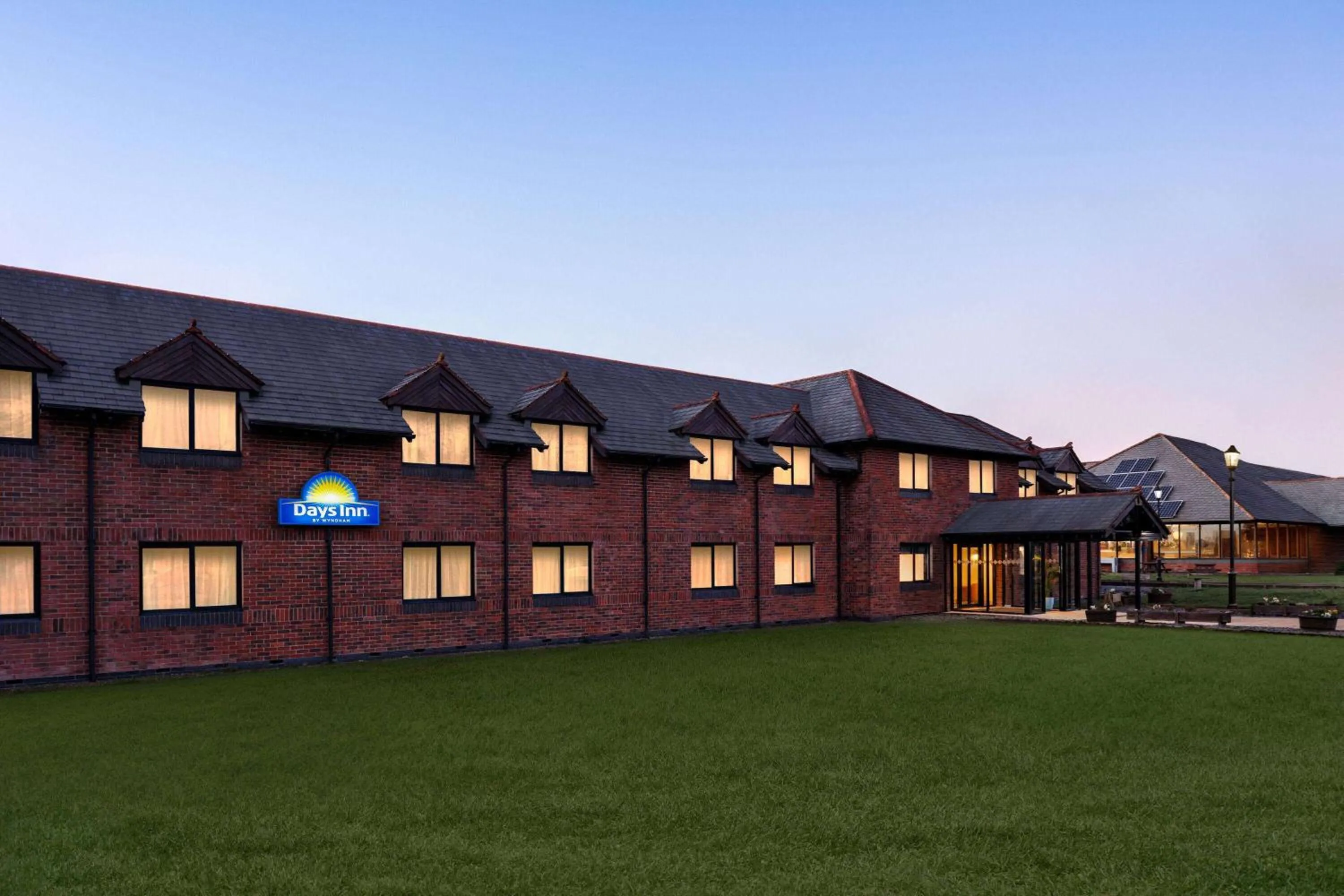 Property building in Days Inn Chesterfield - Tibshelf