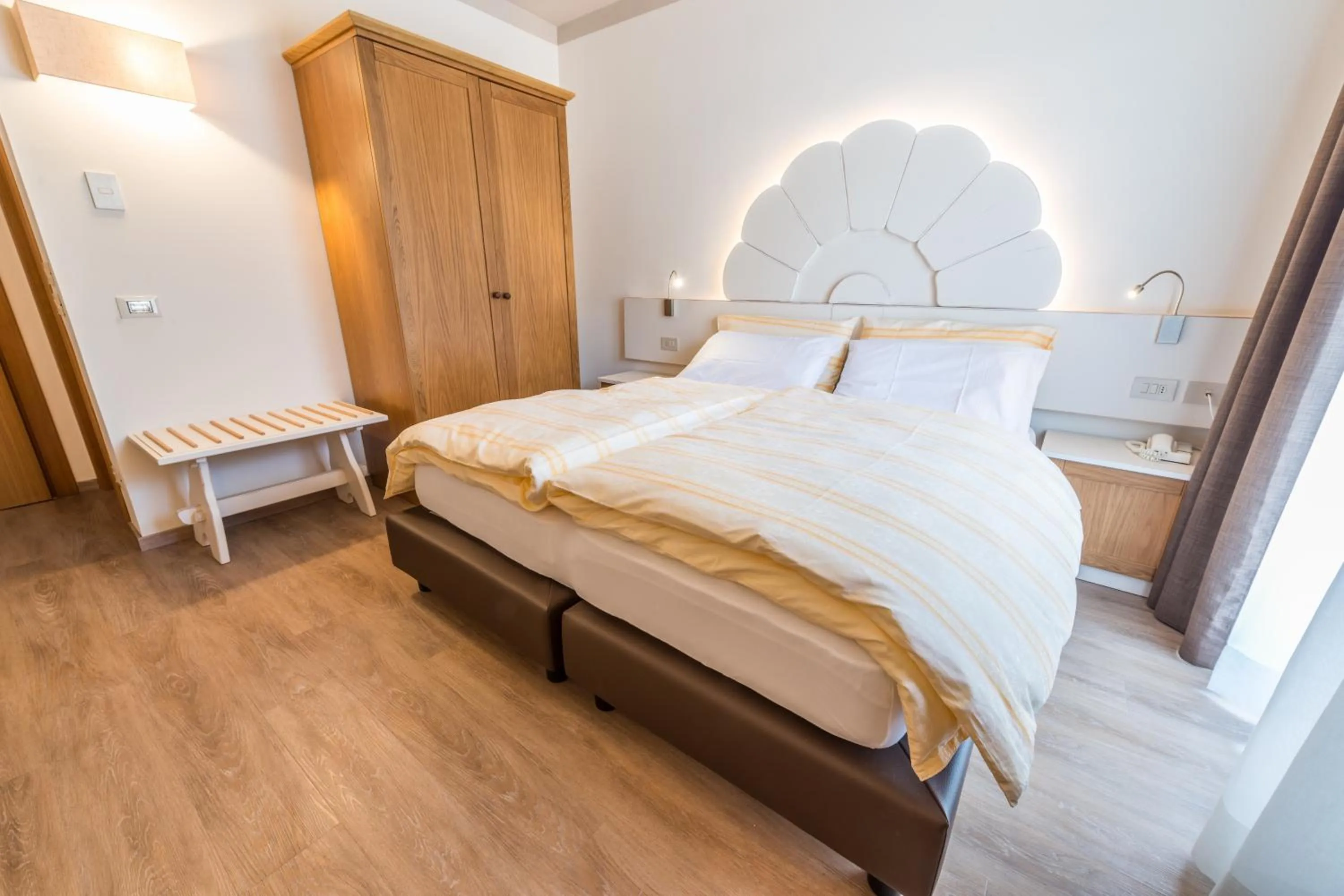 Photo of the whole room in Hotel Paradiso