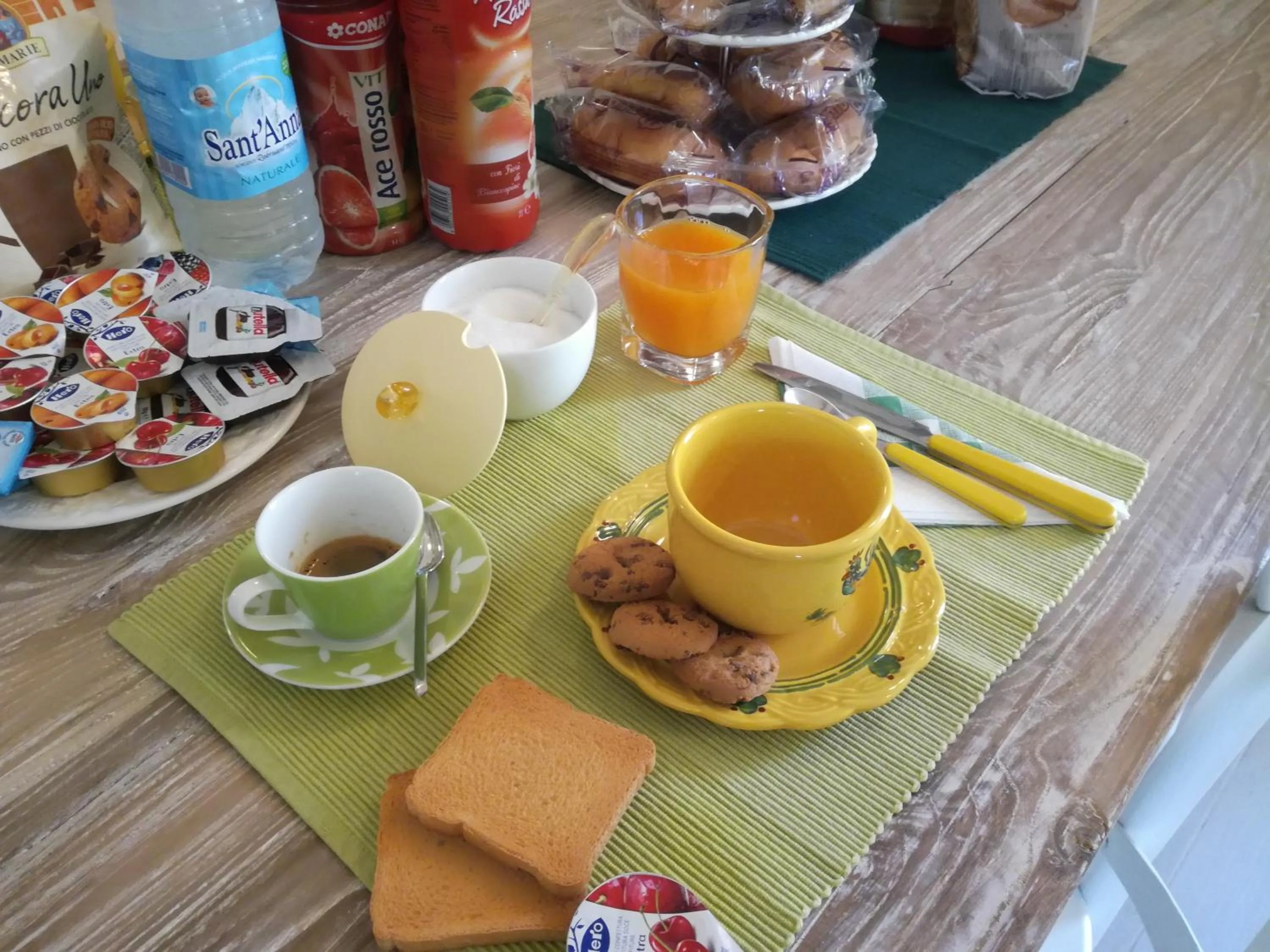 Breakfast in B&B Piazza di L'Ara