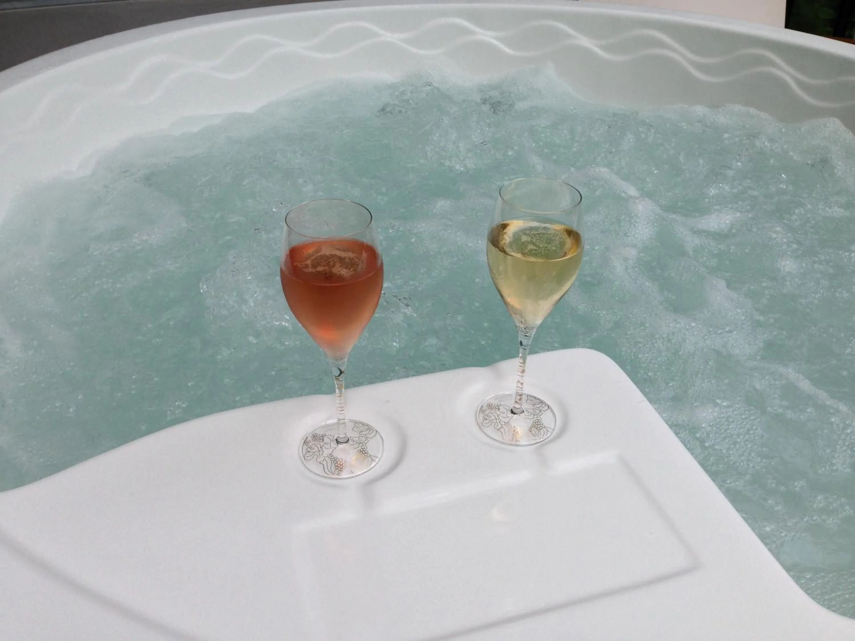 Hot Tub in Maison Colladon