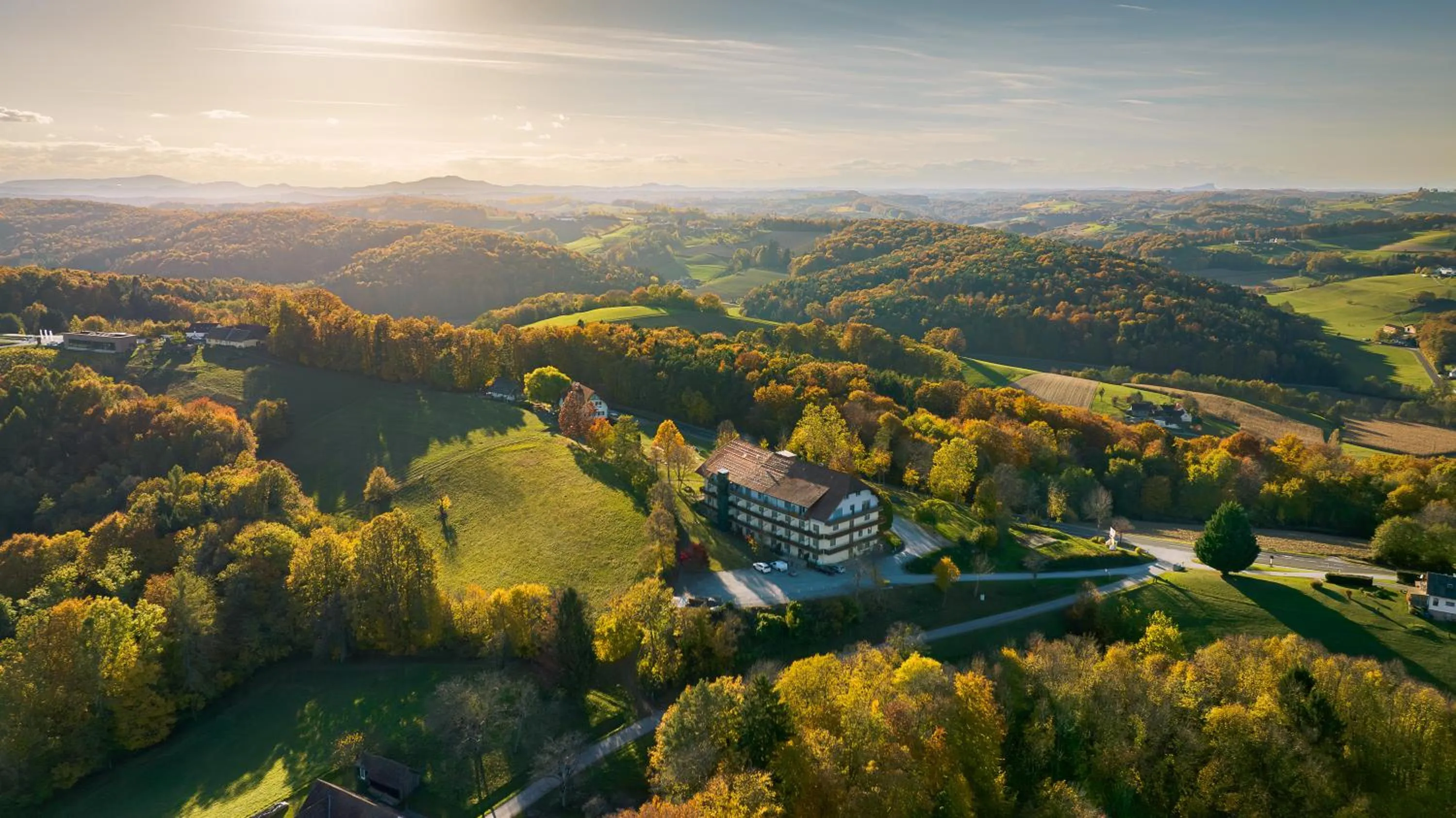 Property building in Sunny-Hill Frühstückshotel - Dreilandhof