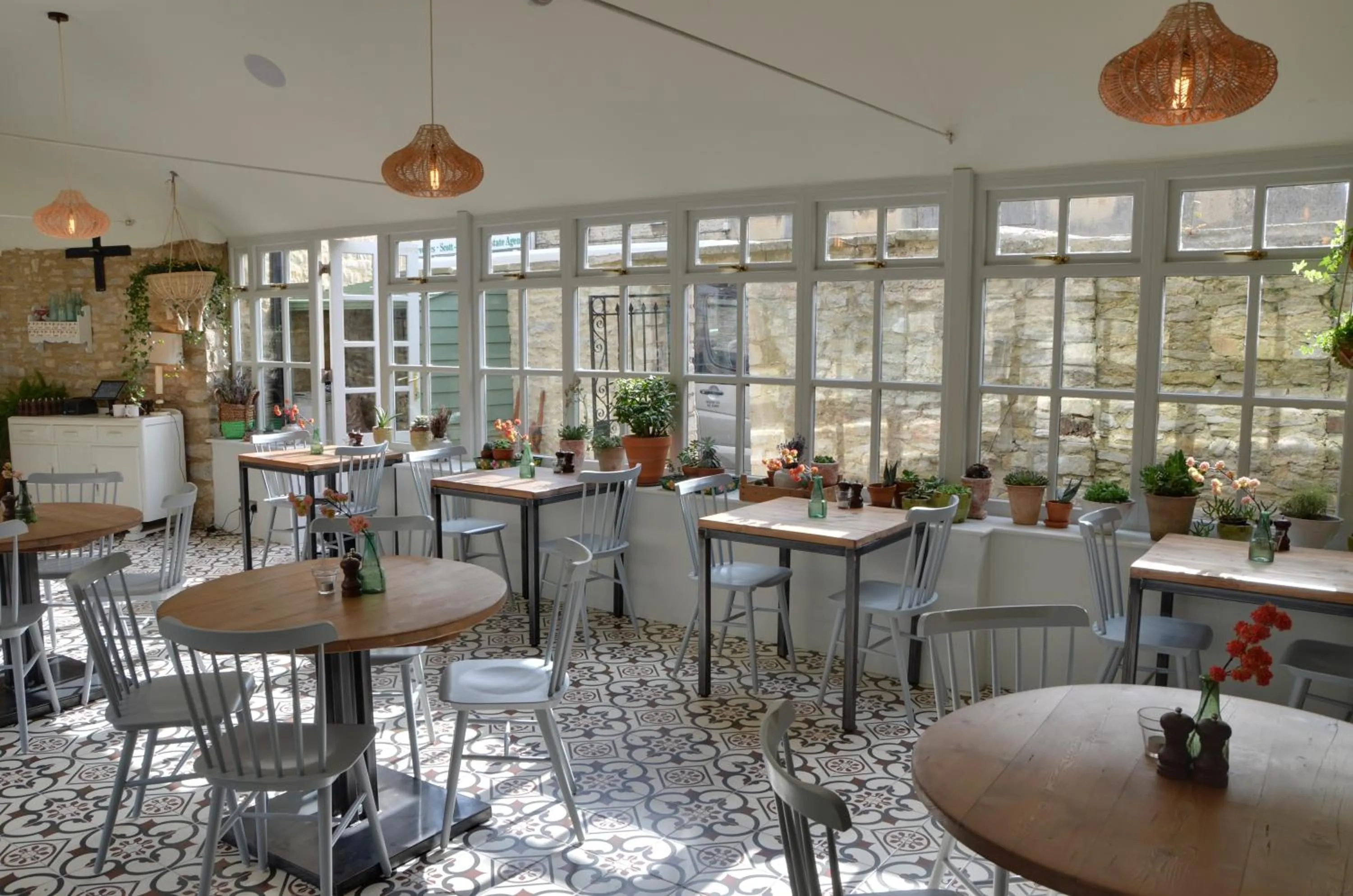 Restaurant/places to eat in The Crown