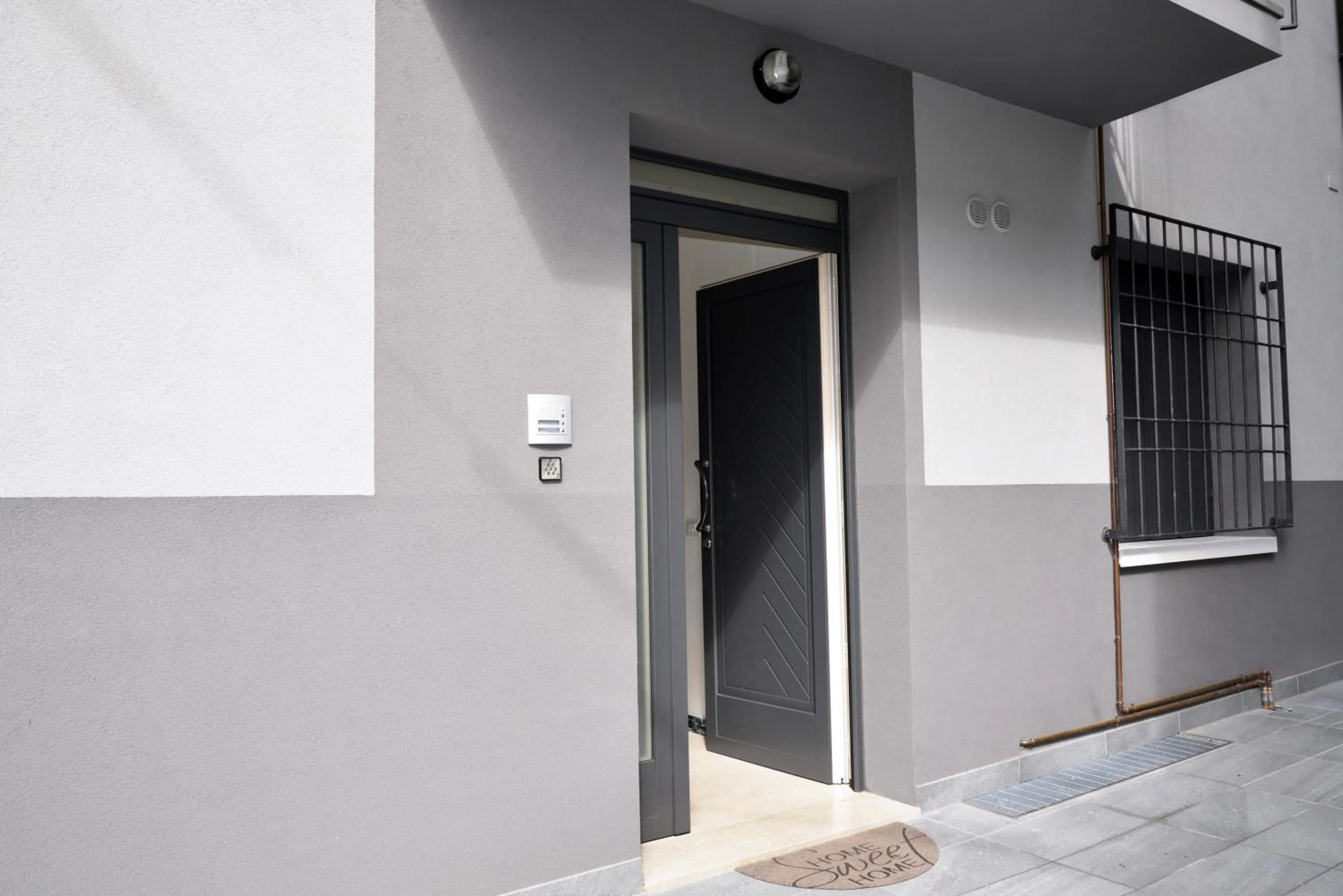 Facade/entrance in La Casa Ritrovata