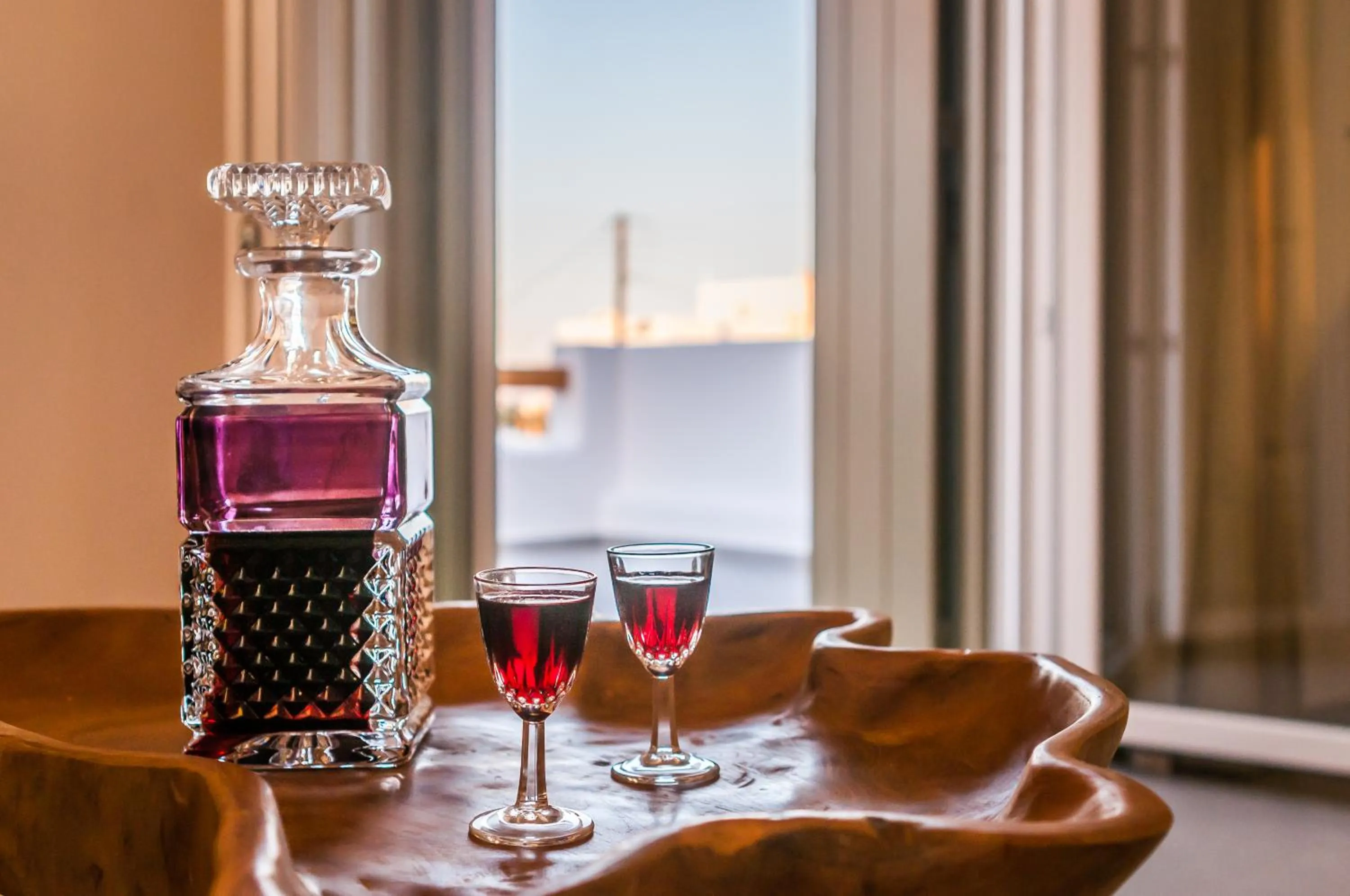 Food and drinks in Vilos Suites