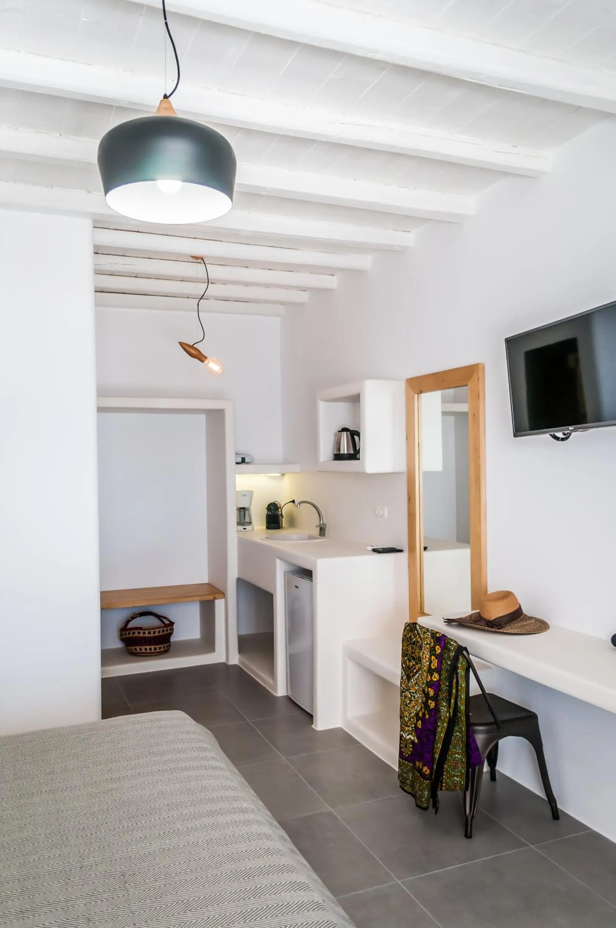 Photo of the whole room in Vilos Suites