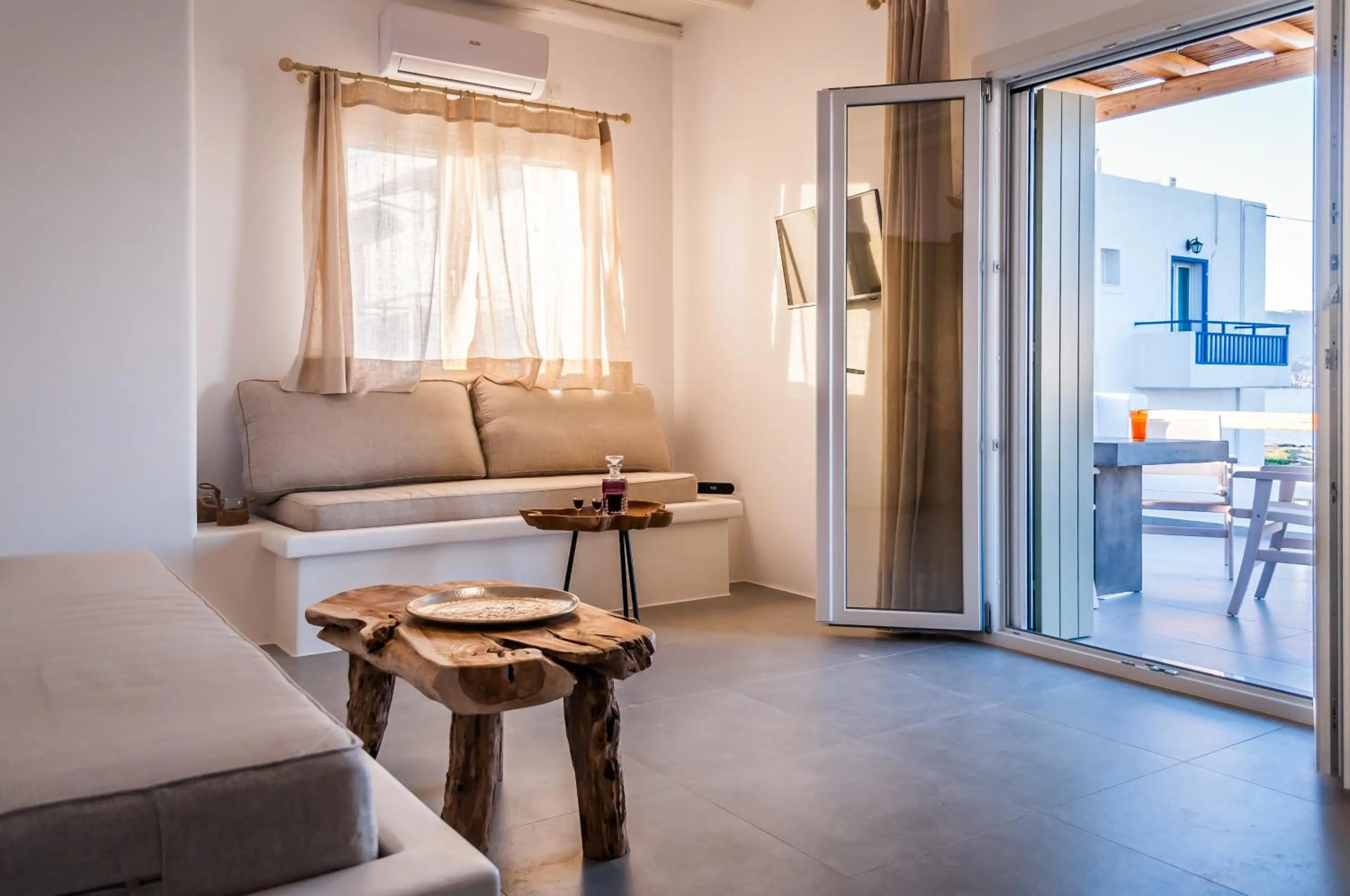 Living room in Vilos Suites