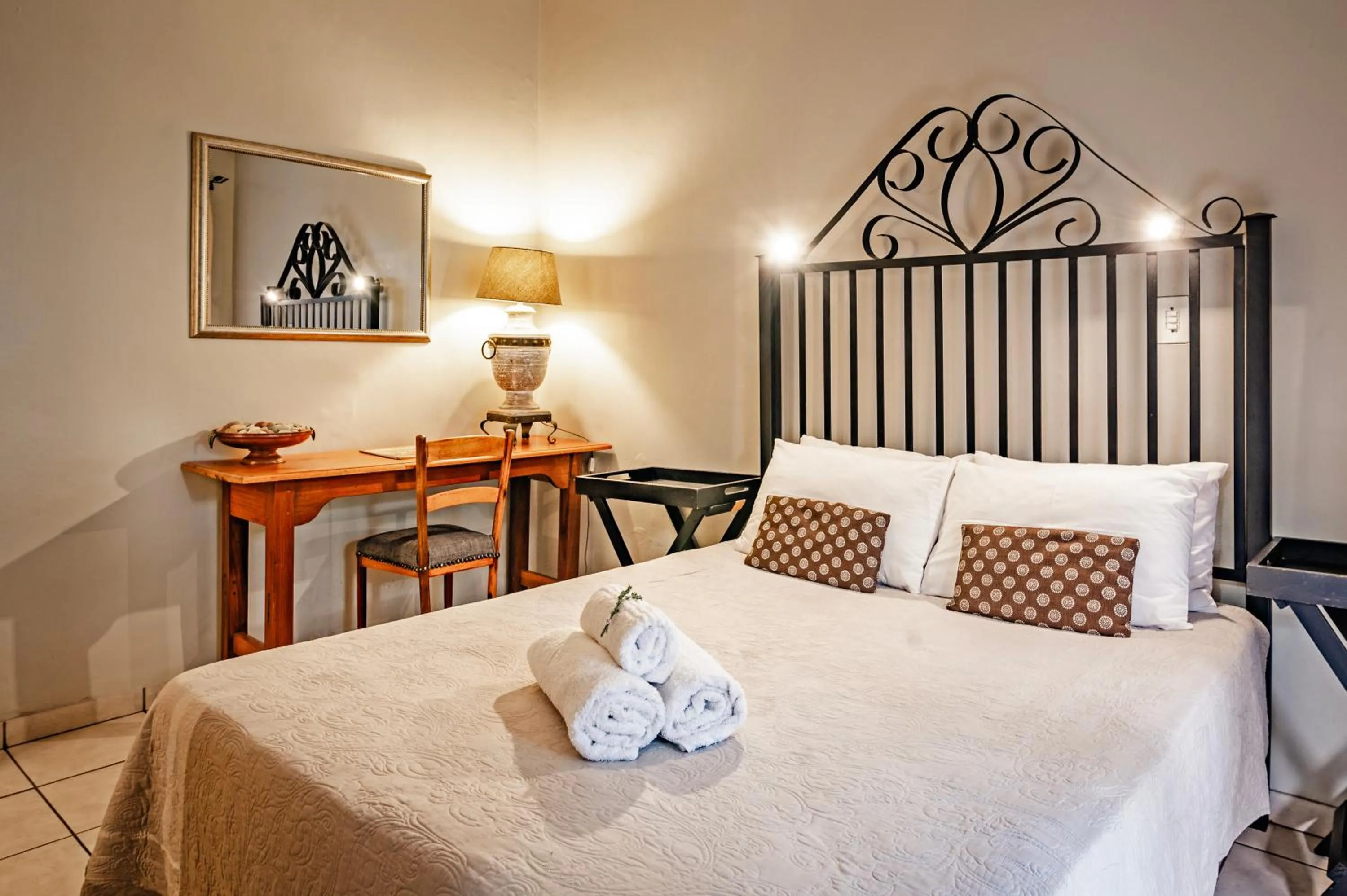 Bed in The Village in Hatfield