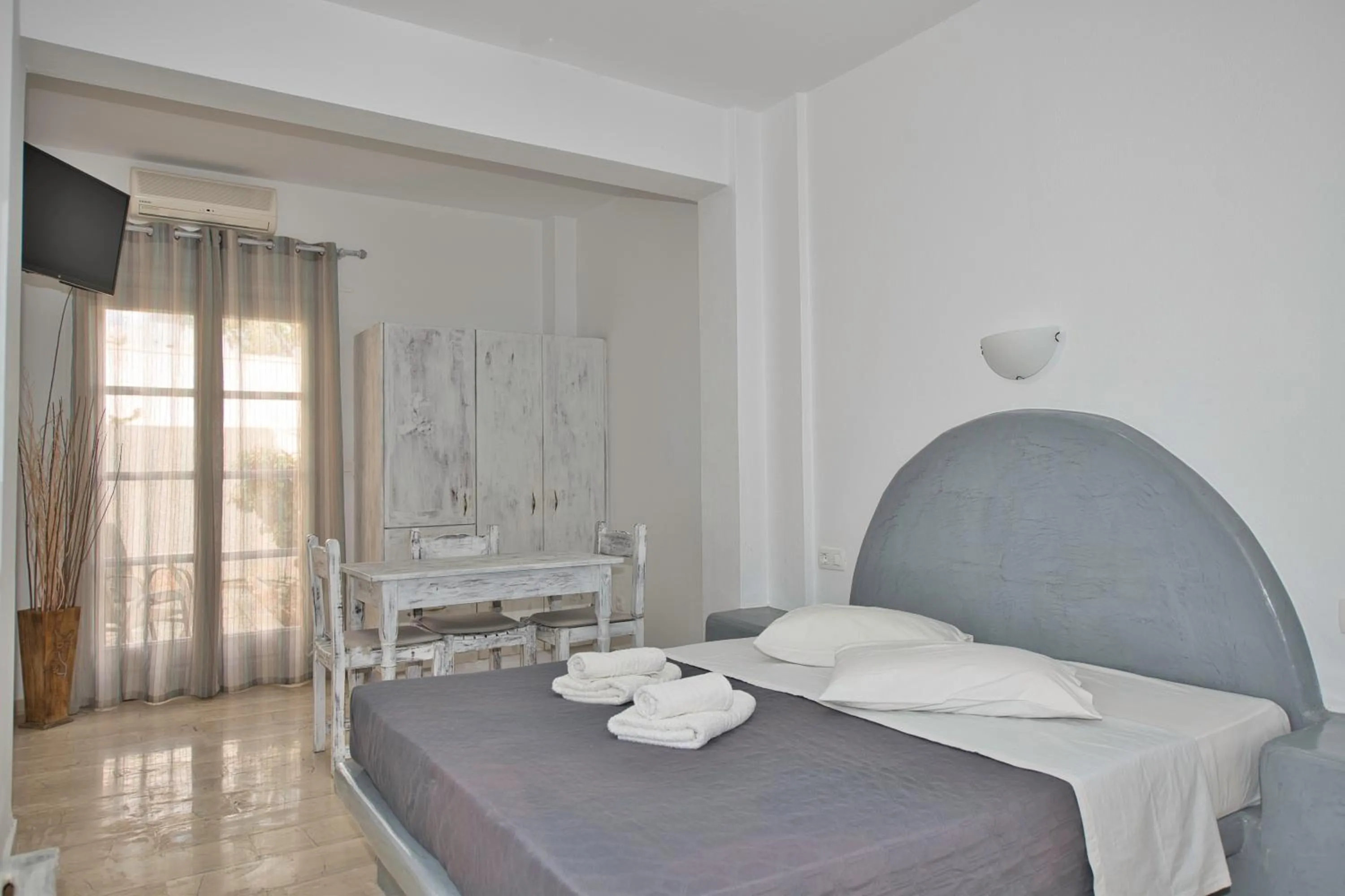 Bedroom, Bed in Ira Apartments