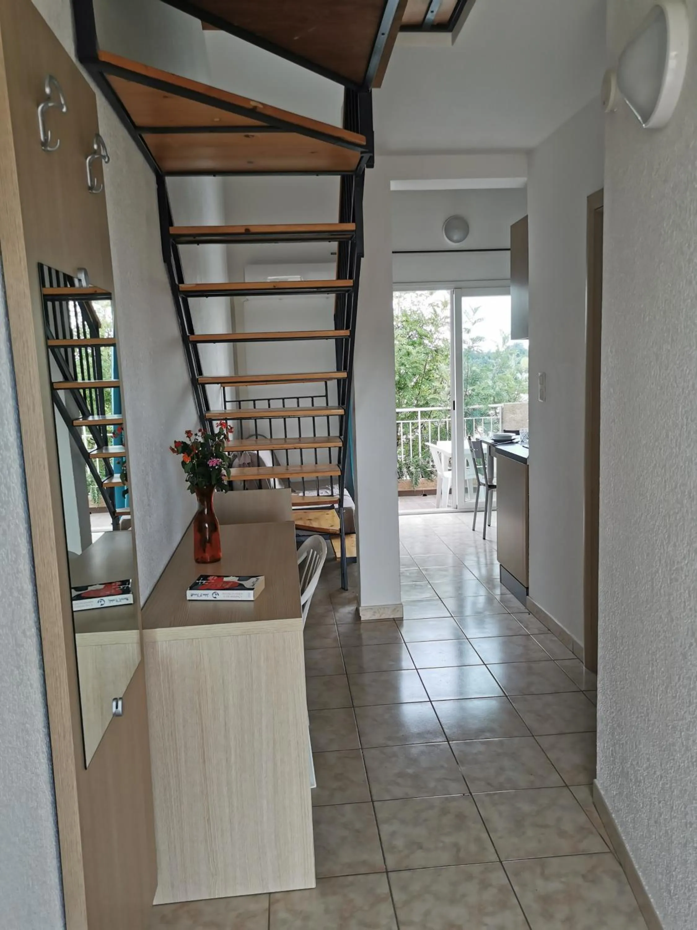 Facade/entrance in Terres de France - Les Hauts du Maquis