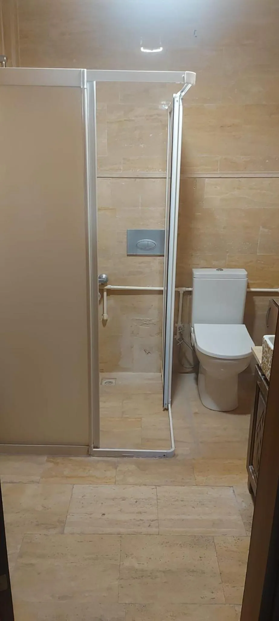 Bathroom in Sun Rise View Hotel