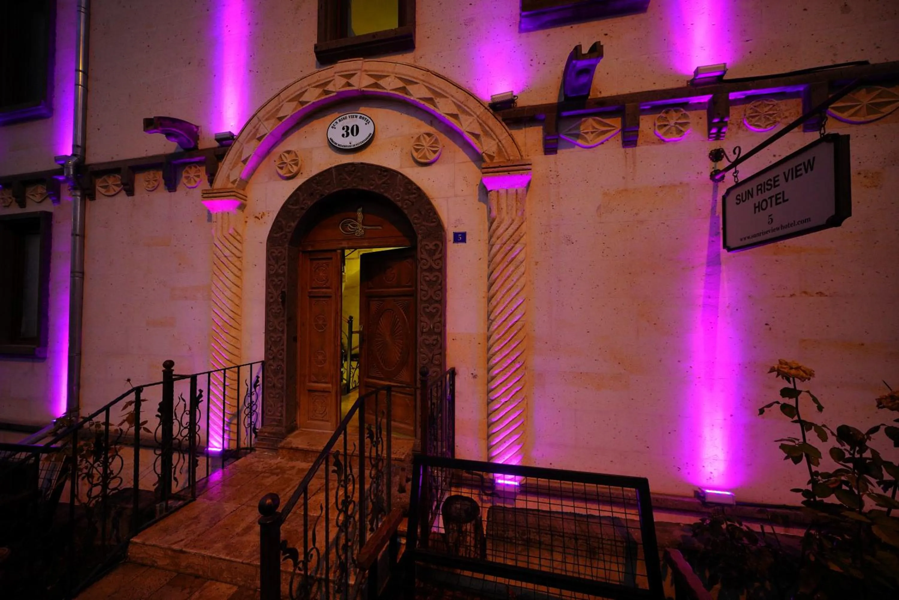 Facade/entrance in Sun Rise View Hotel