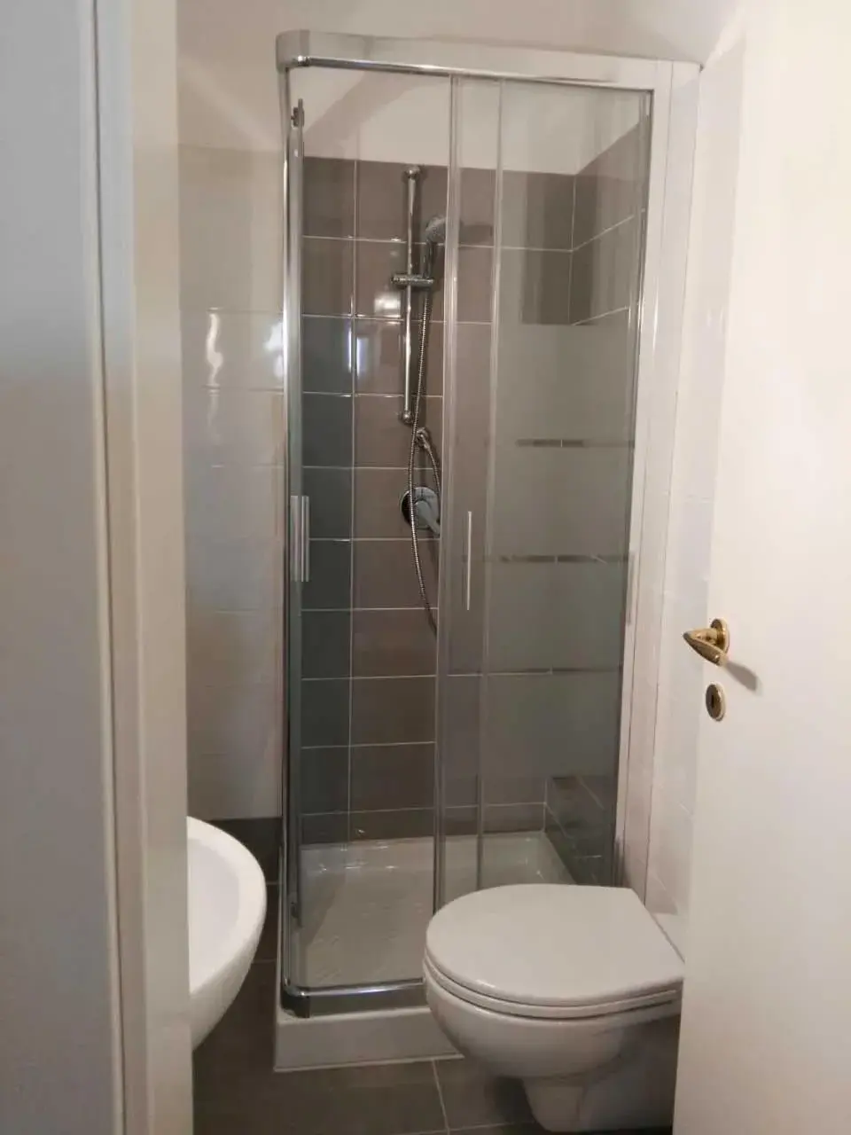 Double or Twin Room with Shared Bathroom in Nancy House Double or Twin Room with Shared Bathroom in Nancy House