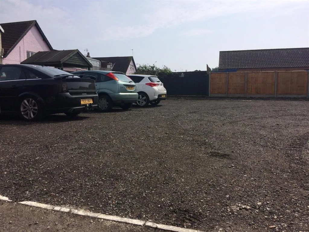 Property building in PREMIER HOTEL not Premier Inn