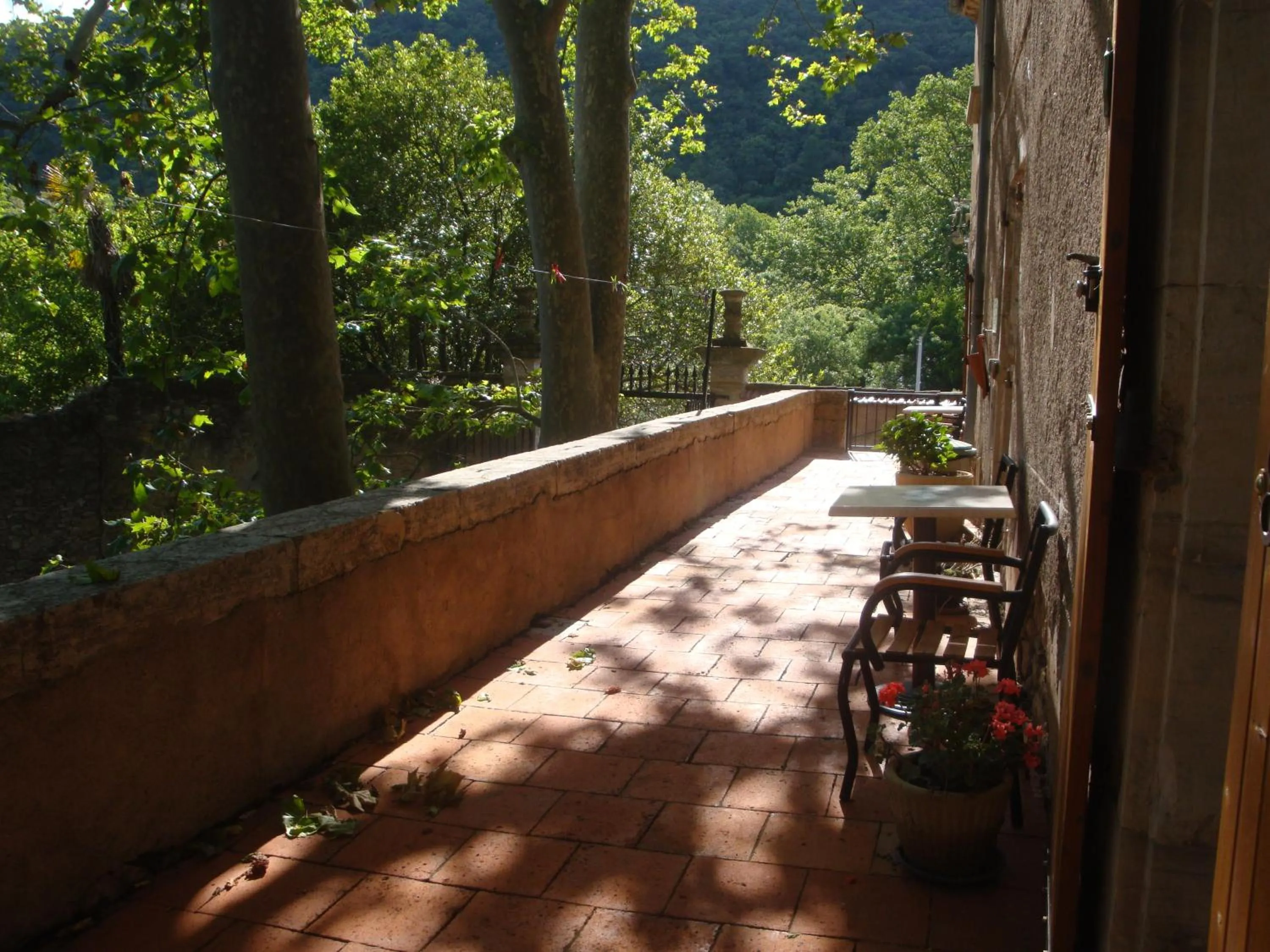 Balcony/Terrace in Chambres d'hôtes Domaine de Pélissols