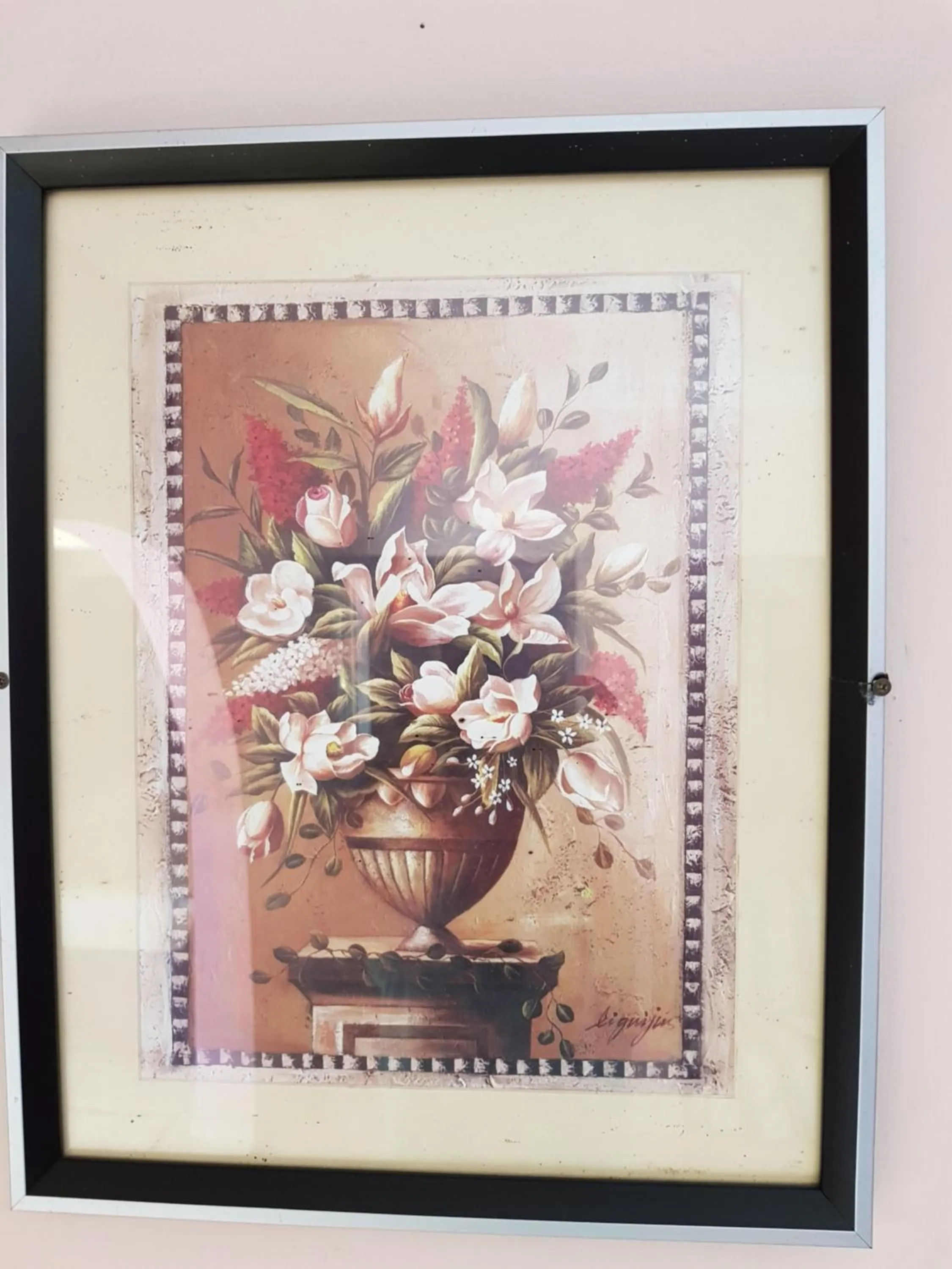 Decorative detail in Salama Hôtel Majunga