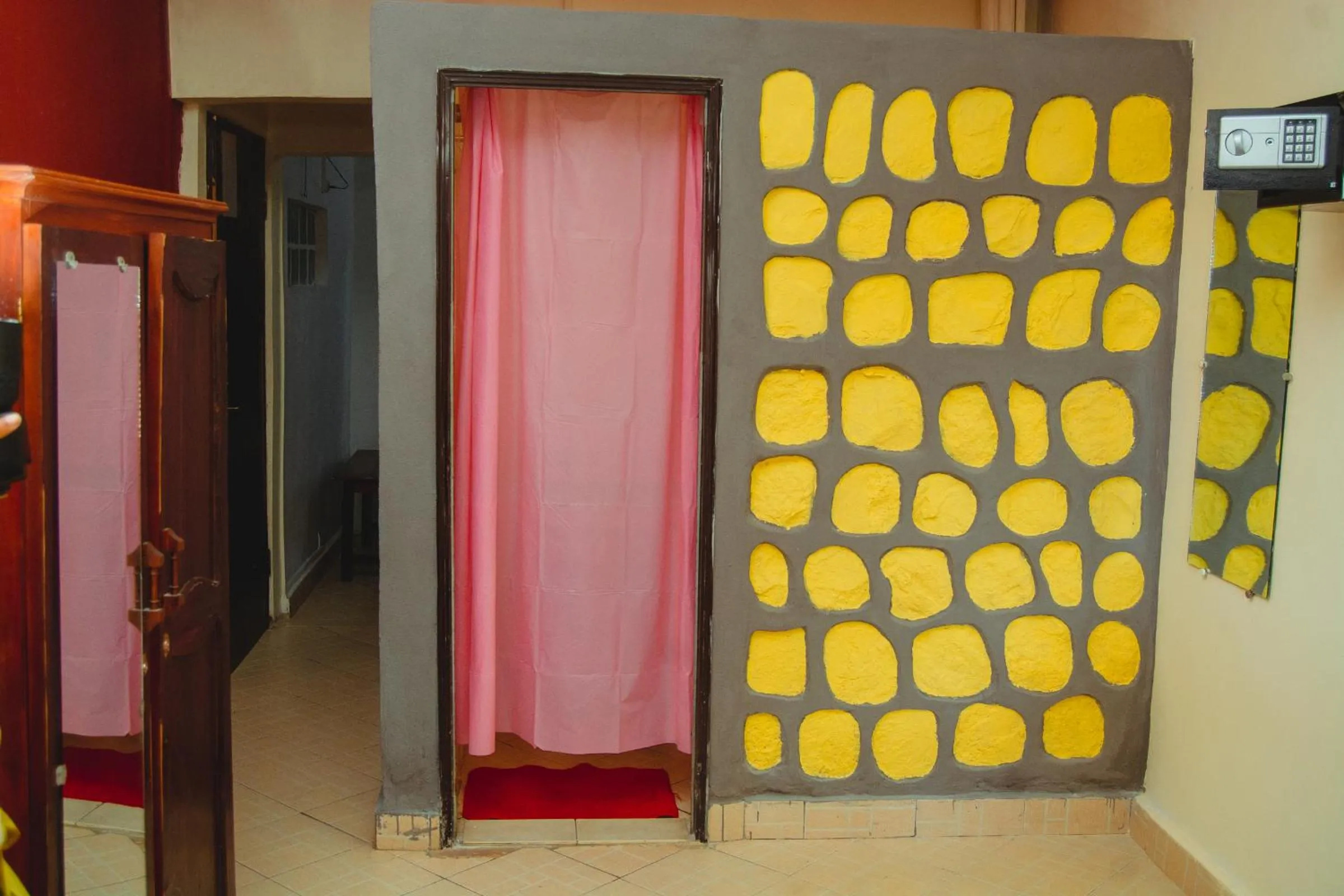 Toilet in Salama Hôtel Majunga