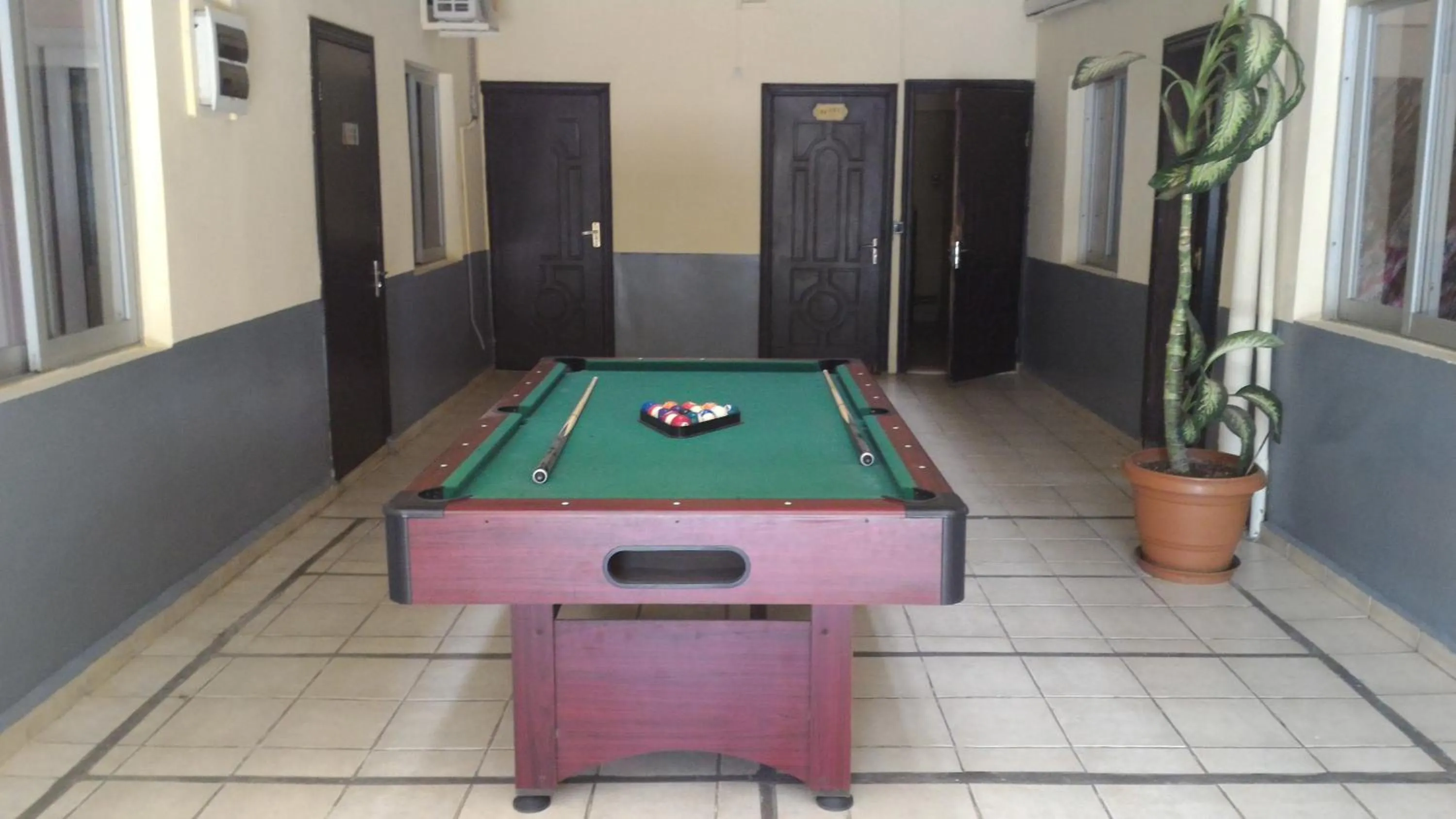 Billiard in Salama Hôtel Majunga