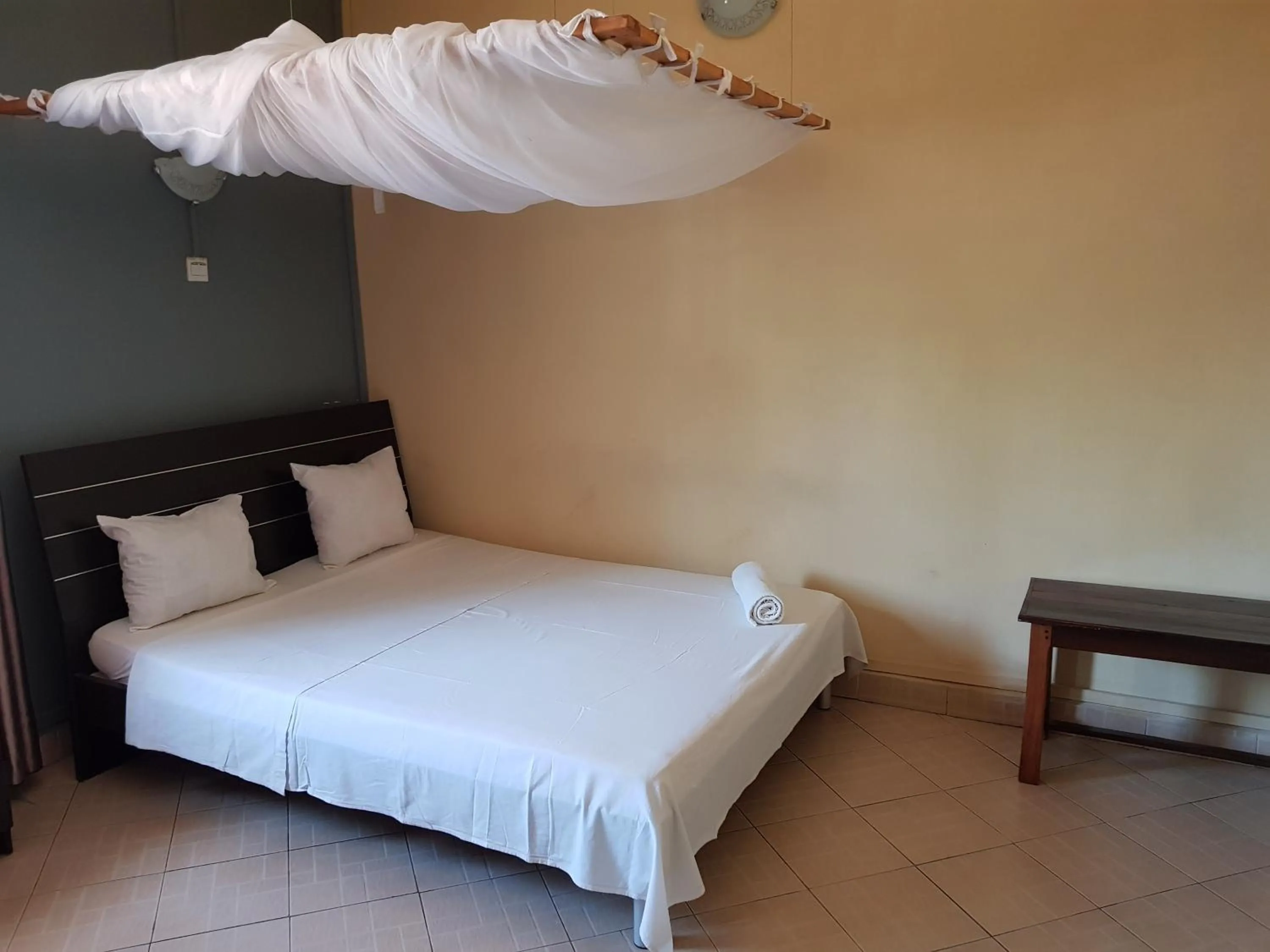 Bedroom, Bed in Salama Hôtel Majunga