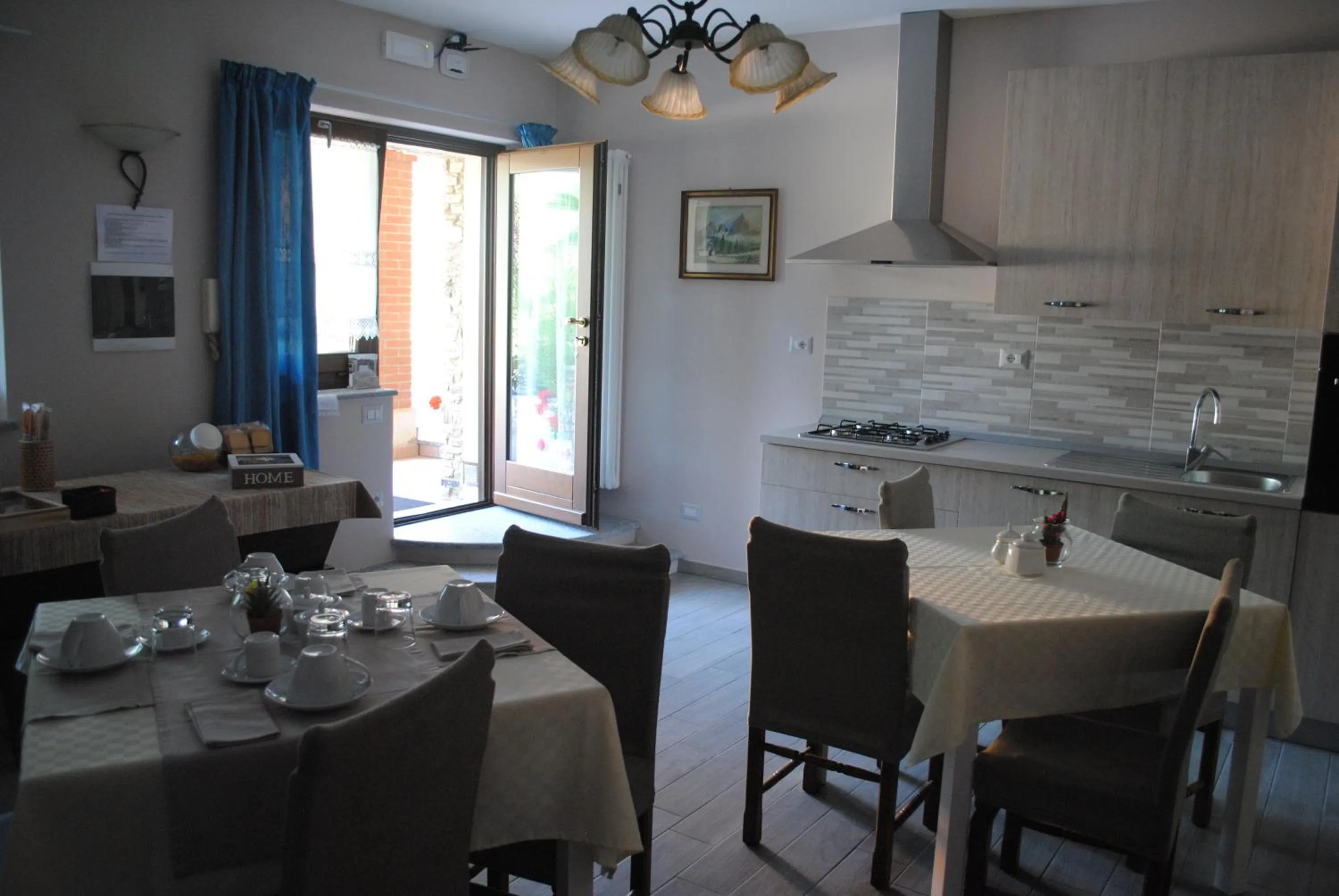 Dining area in B&B GioAnn