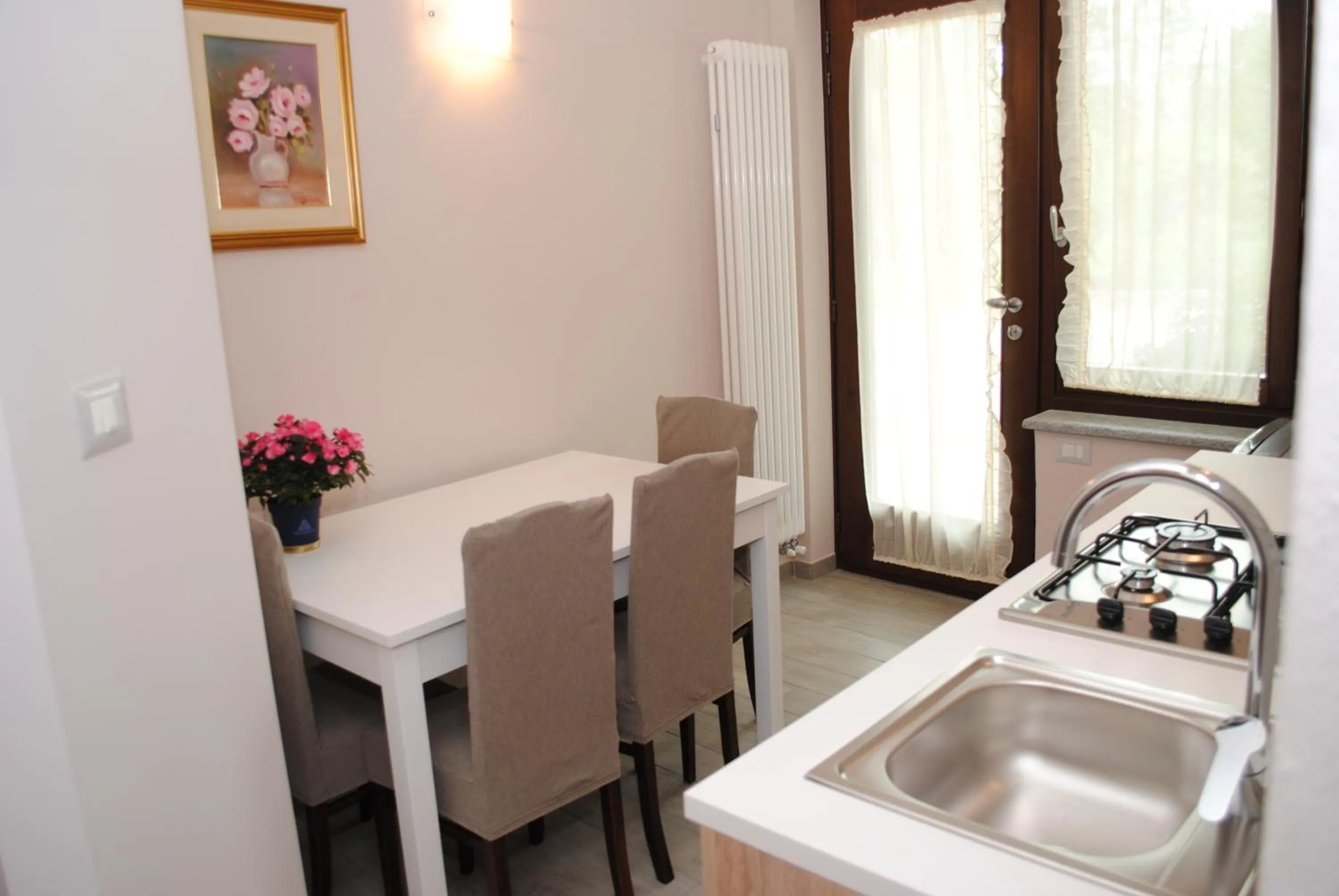 Dining area in B&B GioAnn