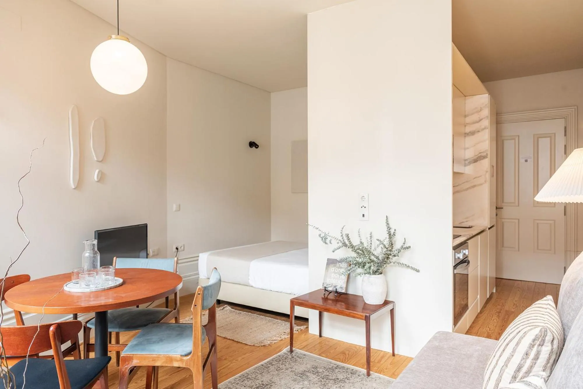 Living room, Bed in Oporto Maison Alves da Veiga