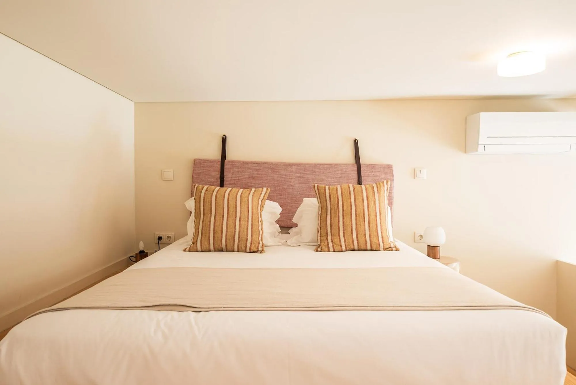 Bedroom, Bed in Oporto Maison Alves da Veiga