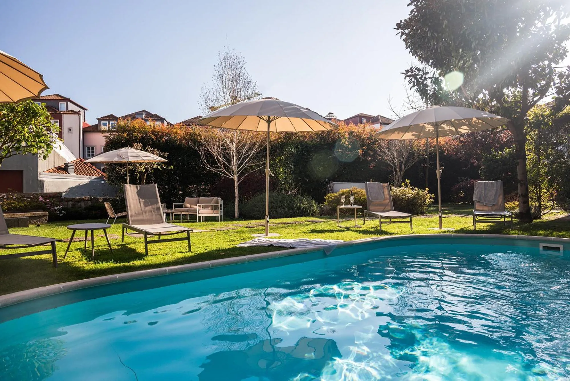 Swimming pool in Oporto Maison Alves da Veiga