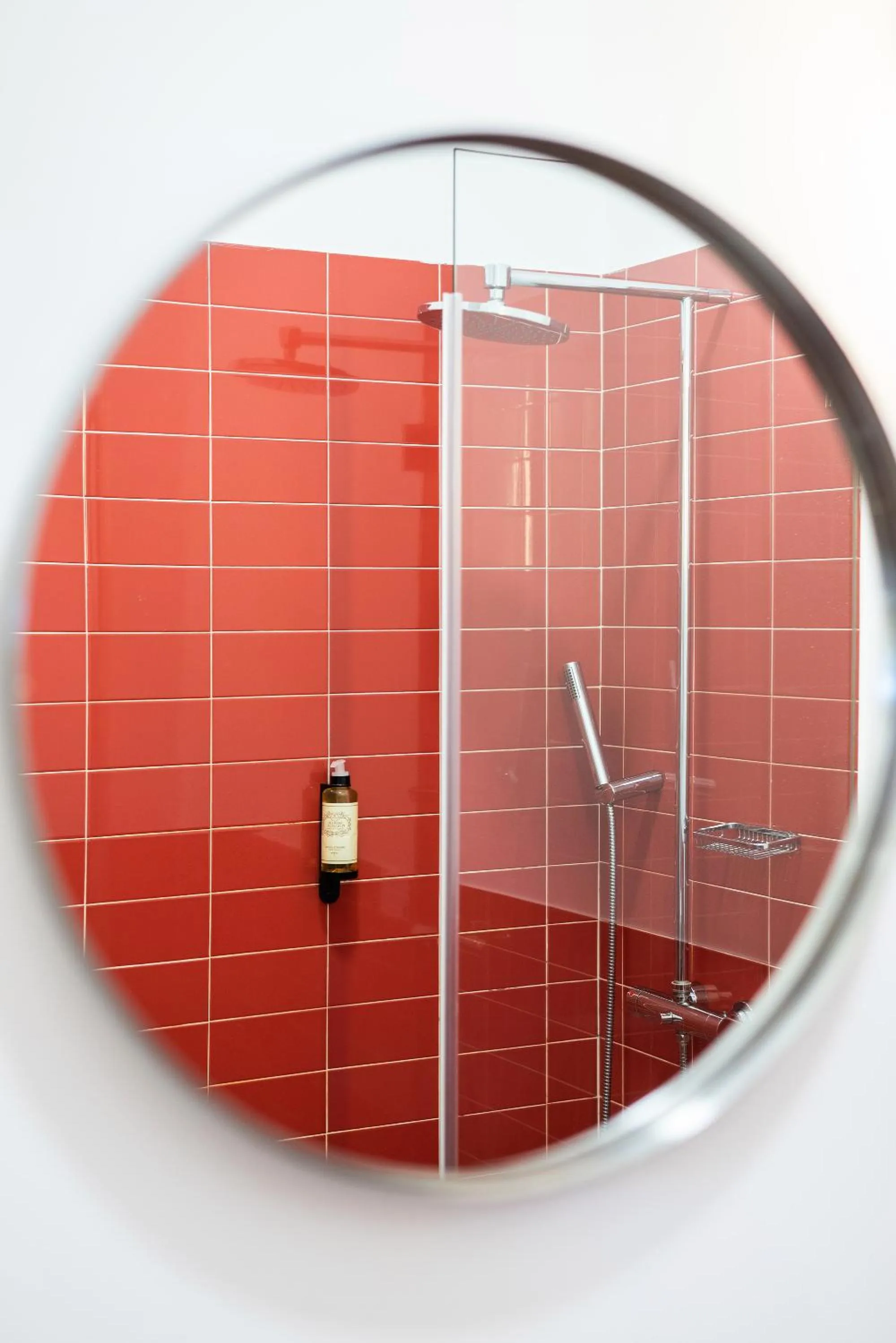 Toilet in Oporto Maison Alves da Veiga