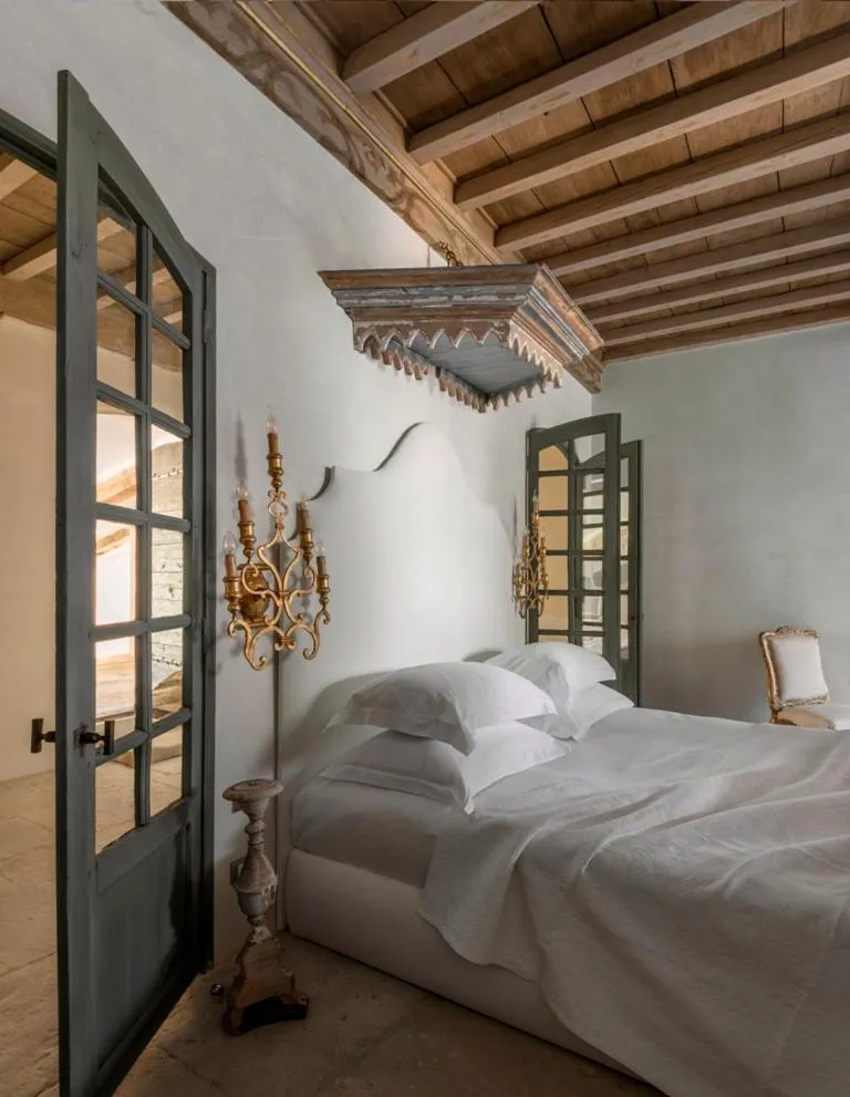 Bedroom, Bed in Les Maisons de l'Hôtel Particulier