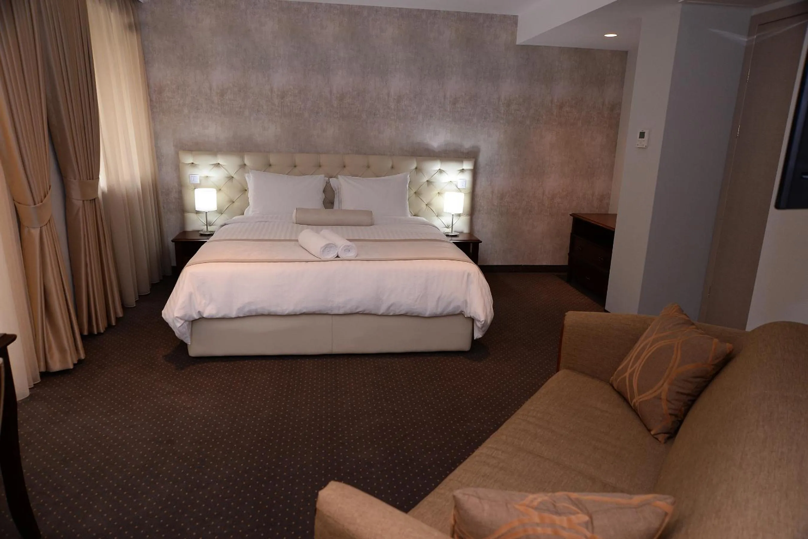 Photo of the whole room, Bed in Alexandar Square Boutique Hotel
