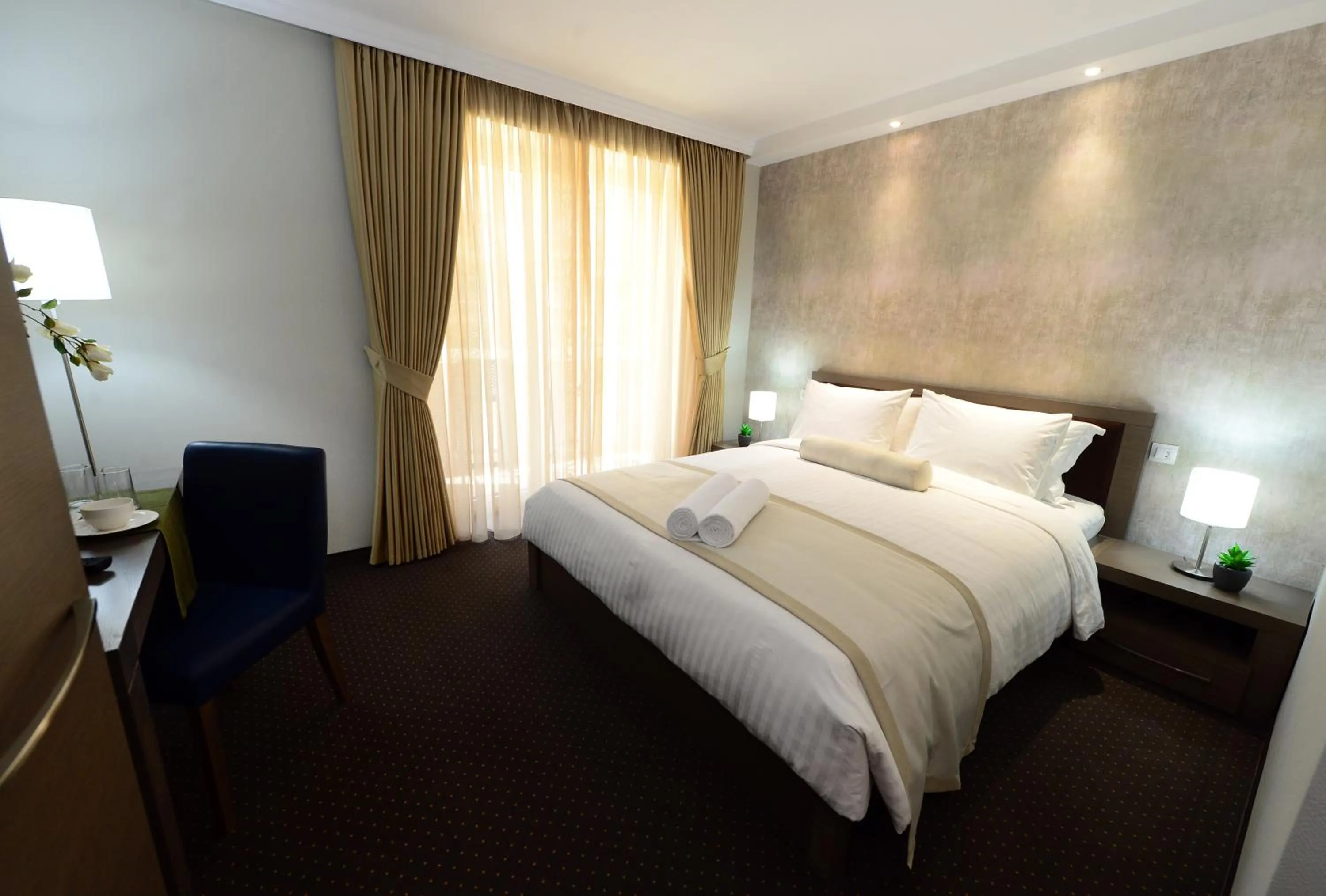 Photo of the whole room, Bed in Alexandar Square Boutique Hotel