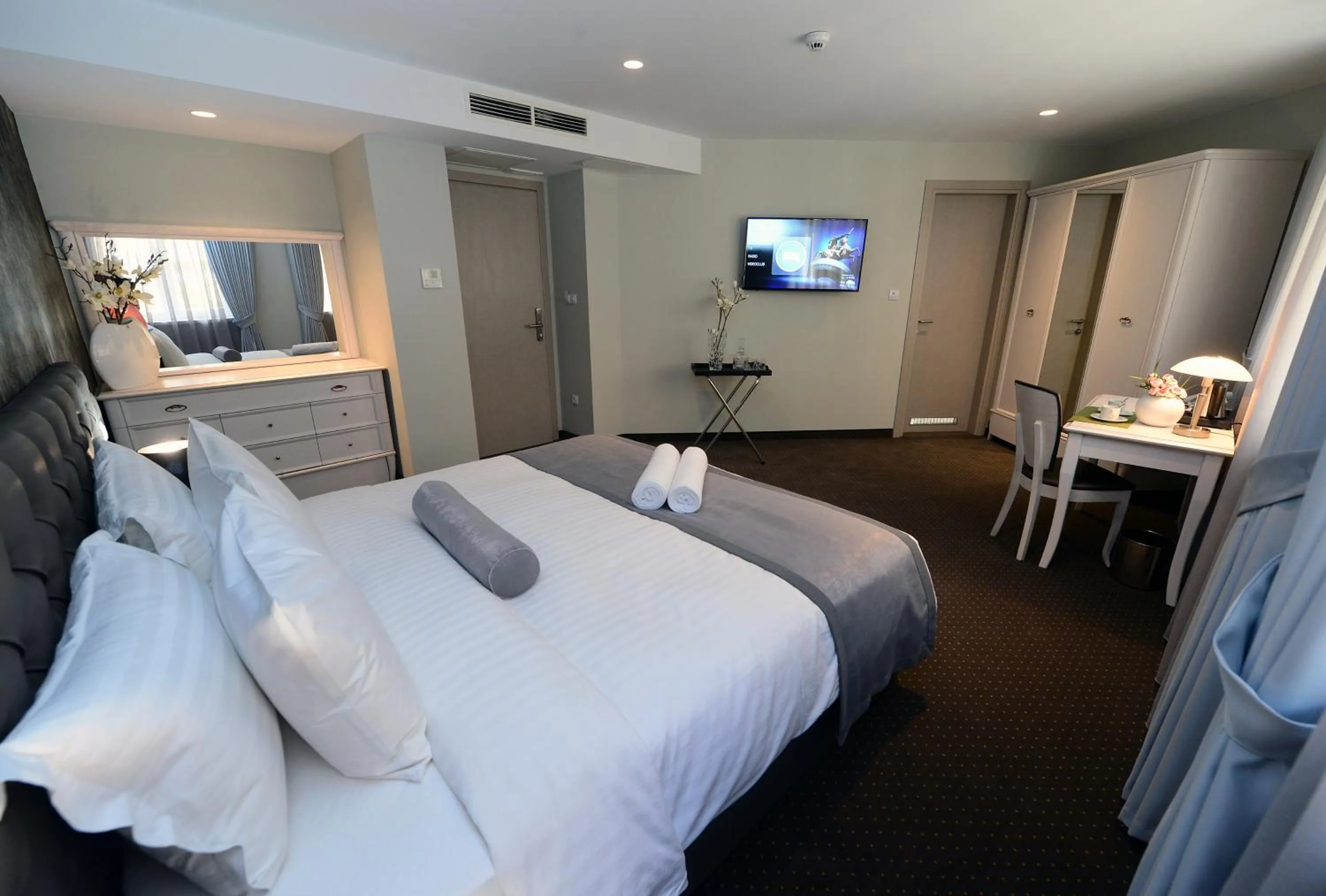 Bed in Alexandar Square Boutique Hotel