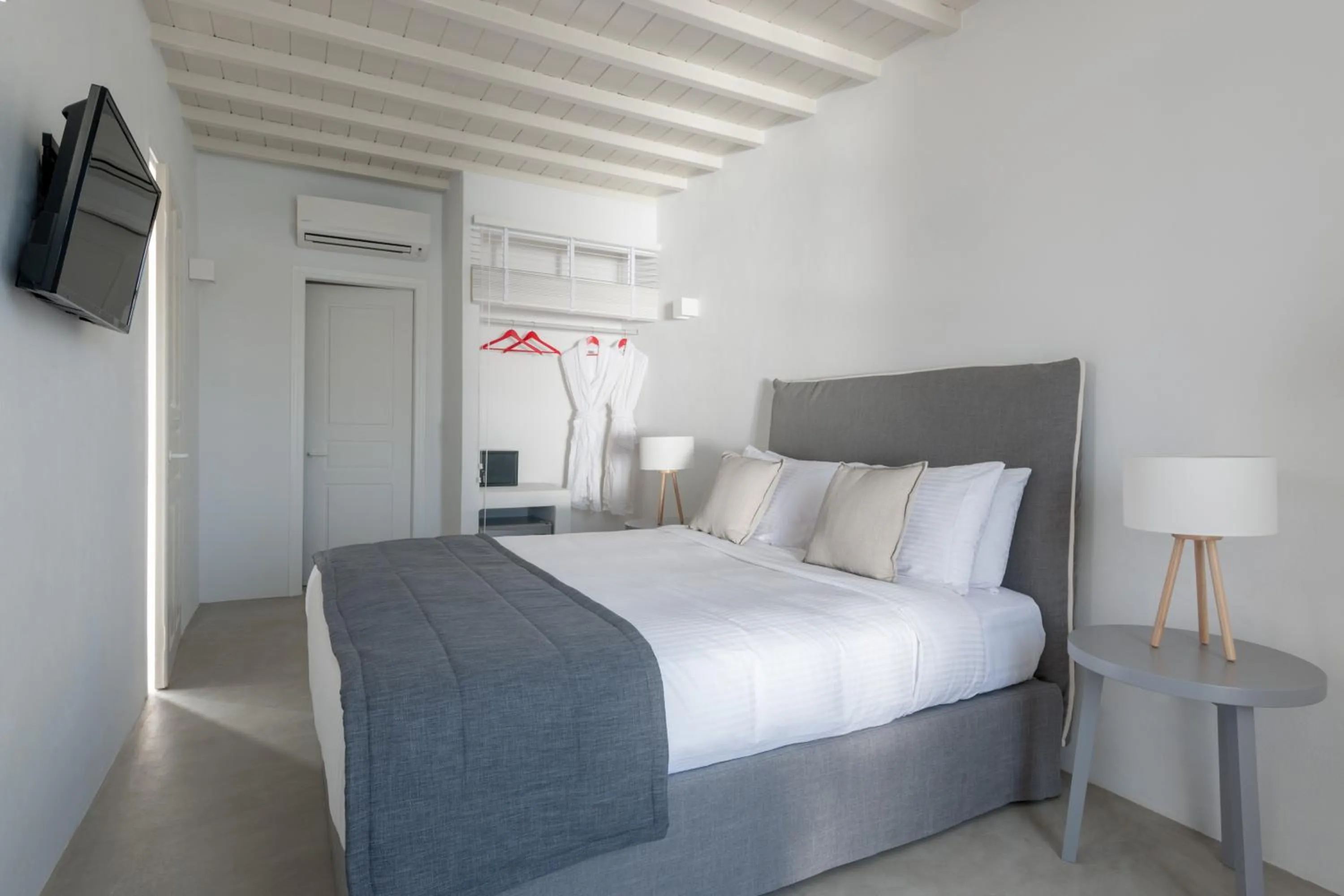 Bedroom, Bed in Cova Mykonos Suites