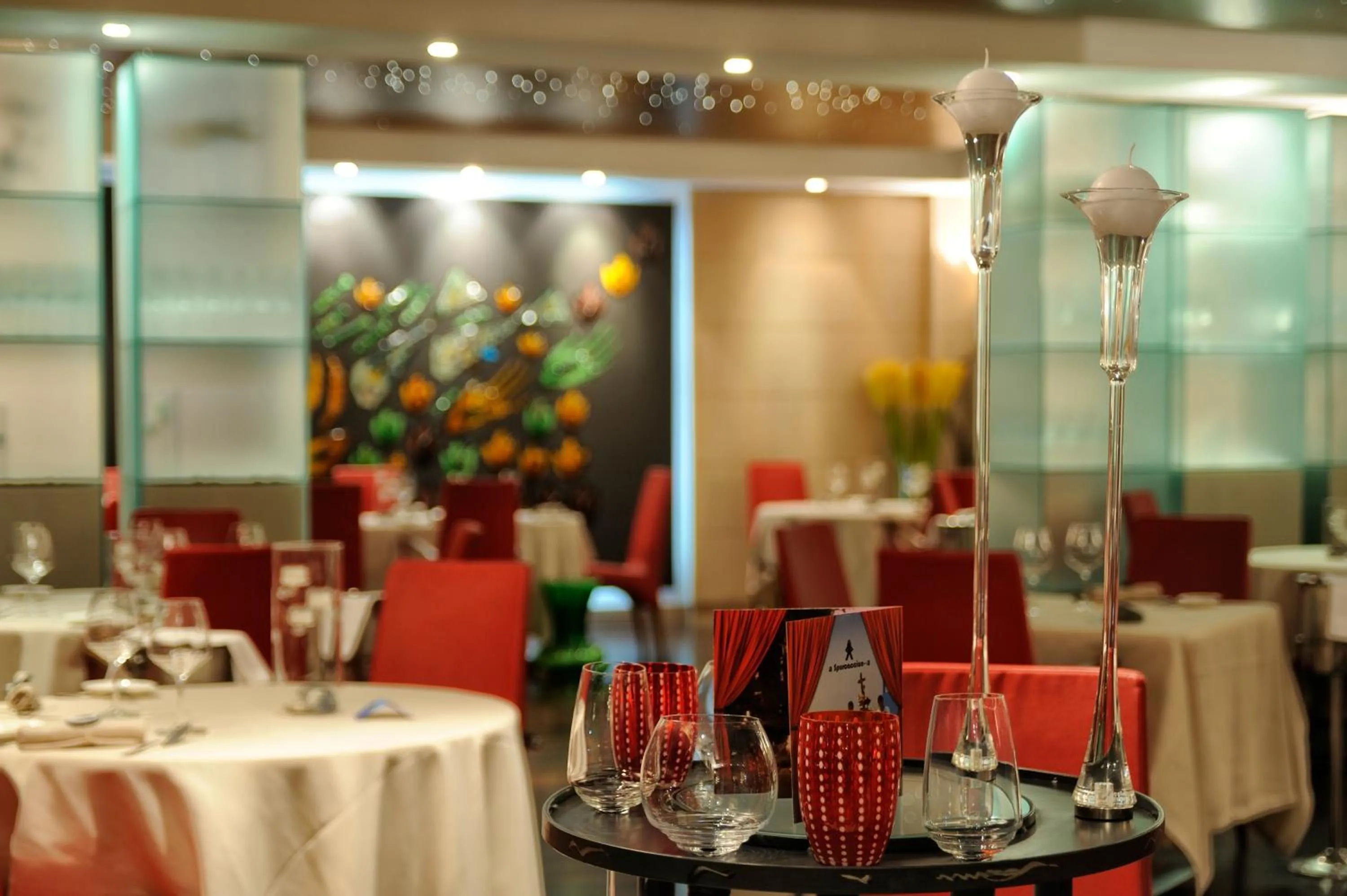 Restaurant/places to eat in Mare Hotel