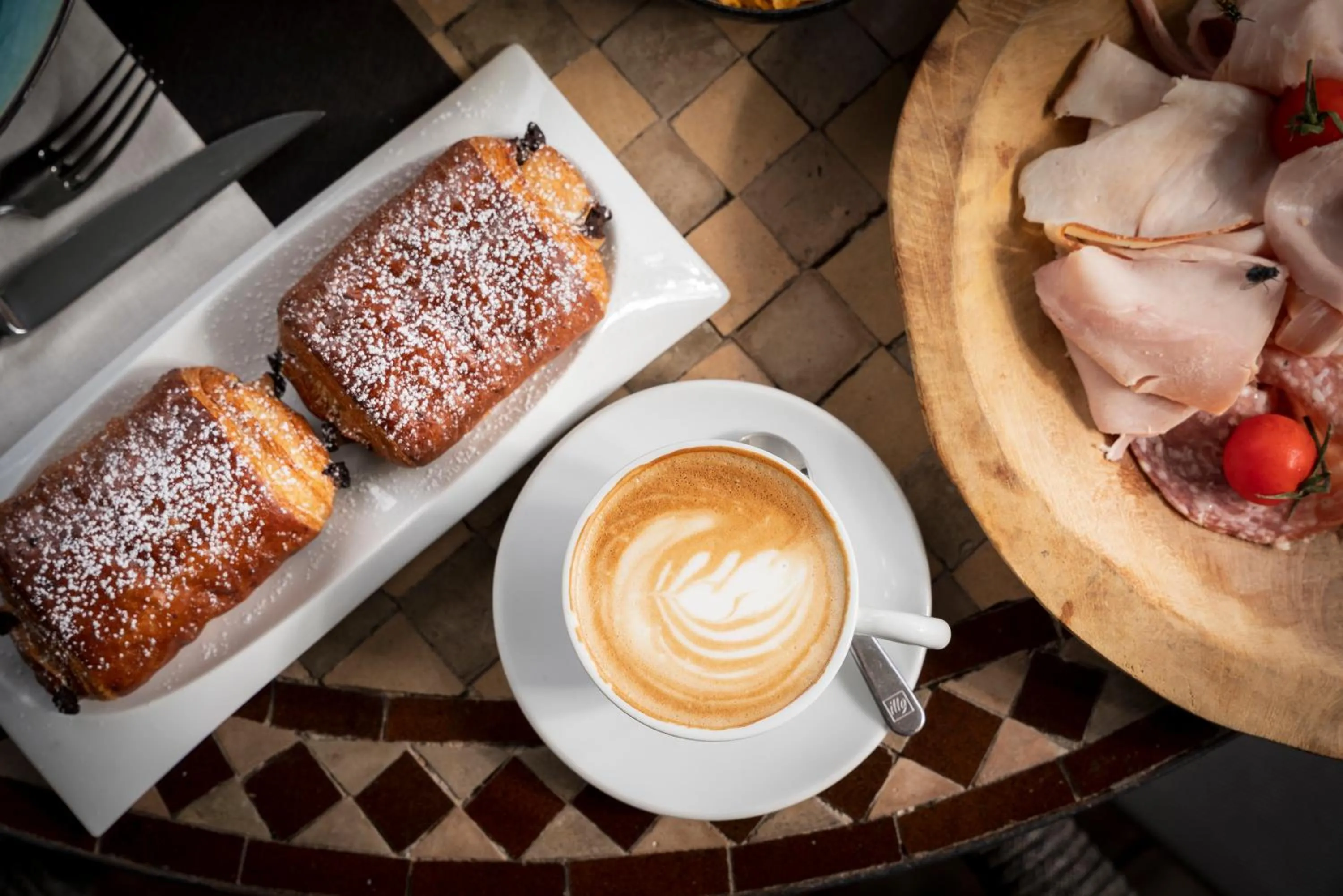 Breakfast in Mare Hotel