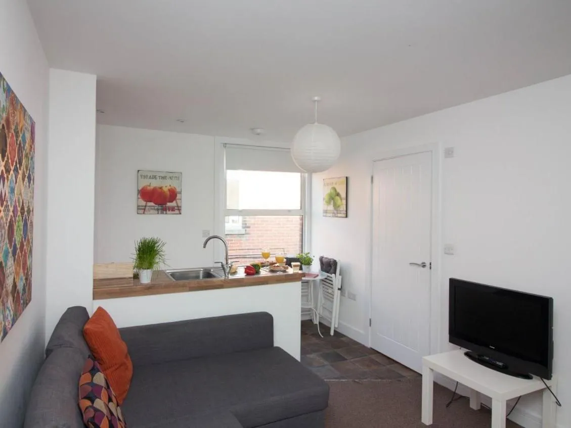 Living room in Beddoe Apartments