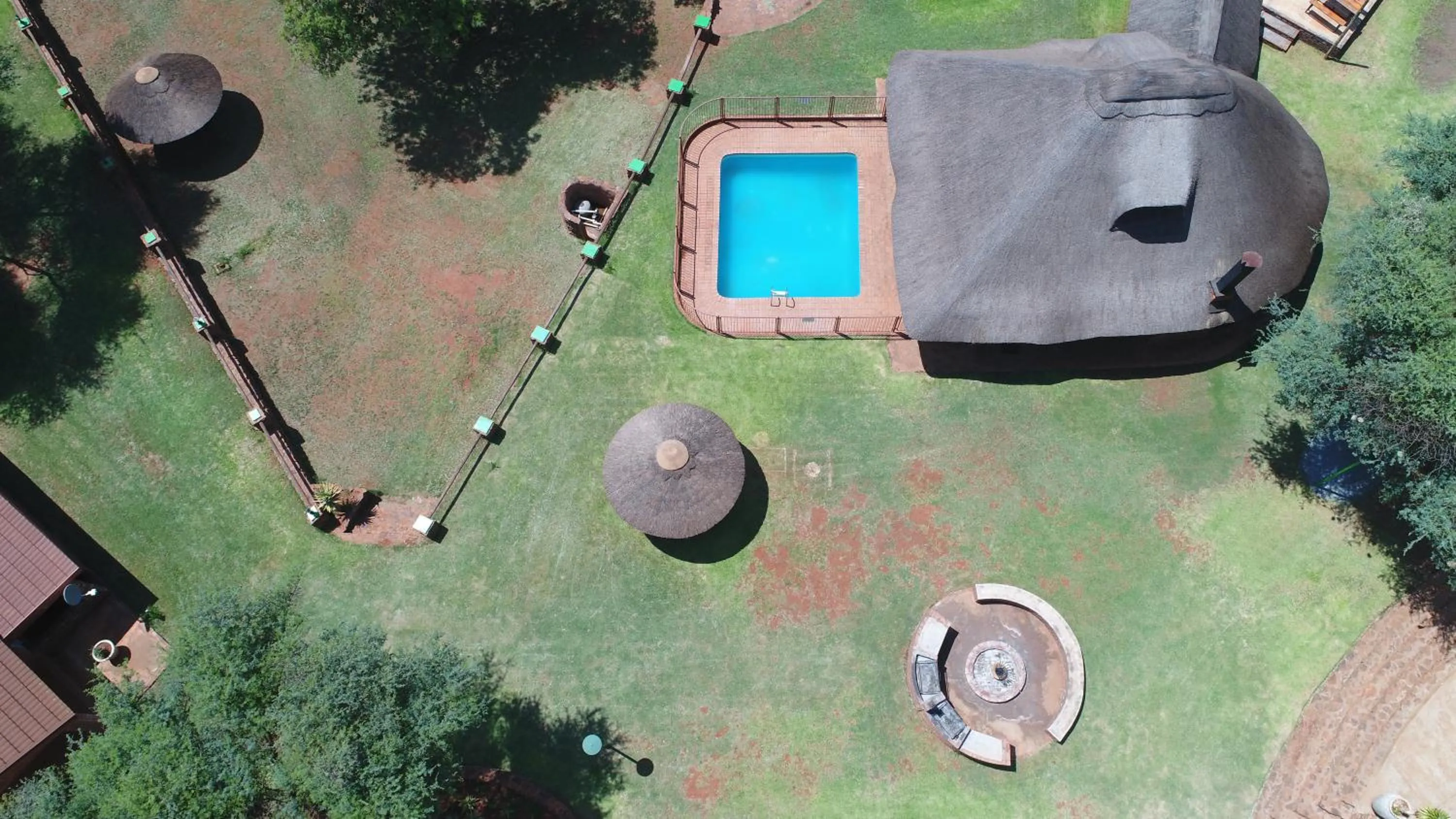 Property building in Red Sands Country Lodge