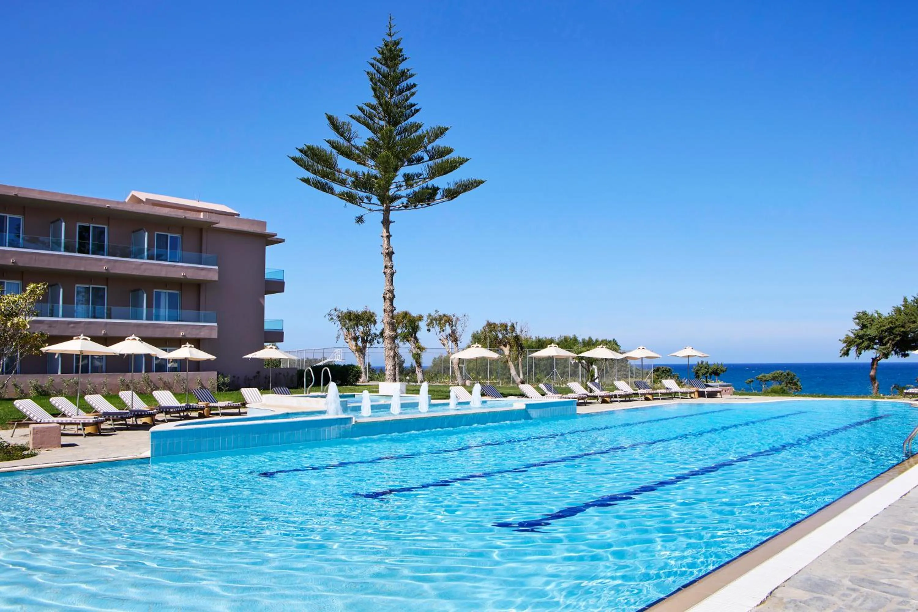 Swimming pool in Ammos Luxury Resort